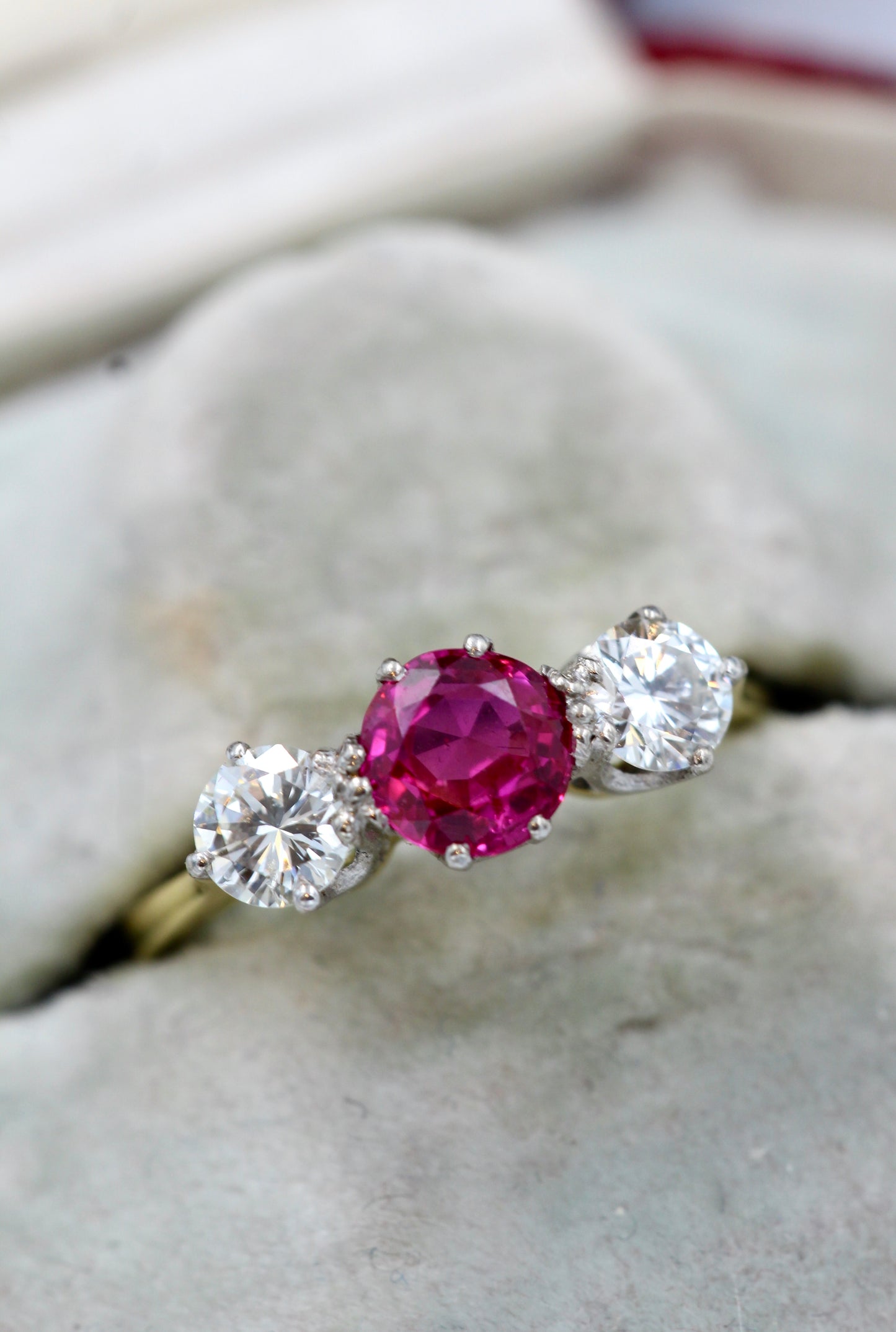 A very fine Ruby and Diamond Three Stone Ring in 18 carat Yellow Gold. - Robin Haydock Antiques