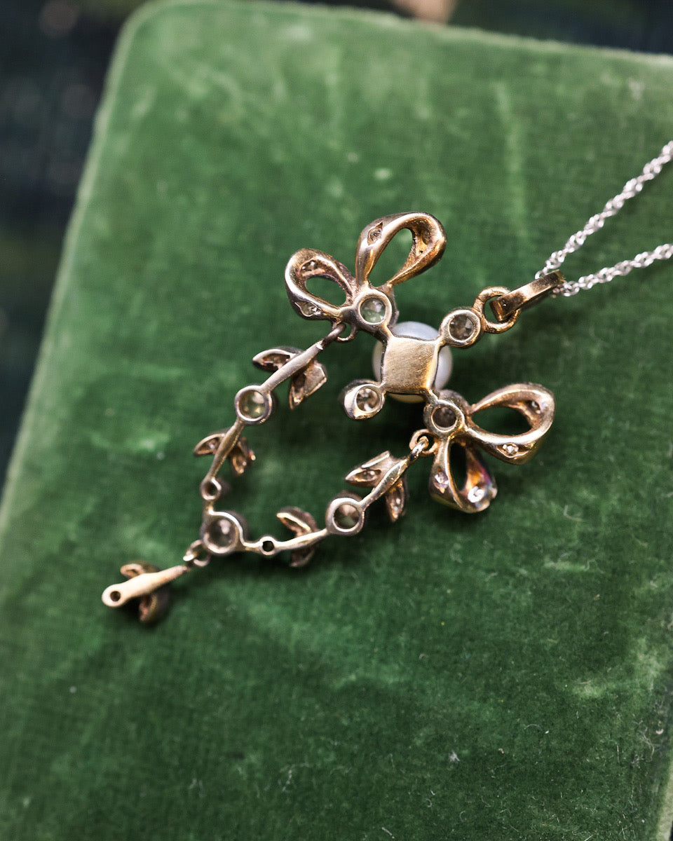 A very fine Antique Edwardian Diamond & Pearl Pendant, English, Circa 1905 - Robin Haydock Antique Jewellery