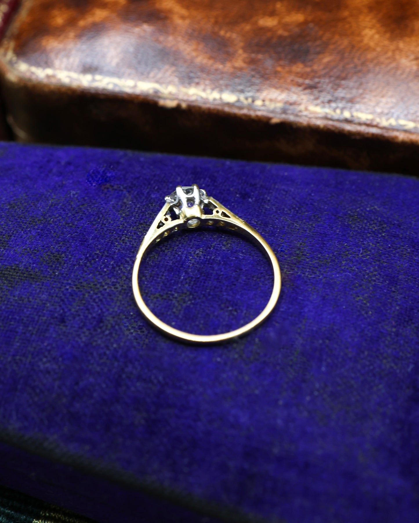 An 18ct Yellow Gold & Platinum, Diamond Solitaire Ring. Circa 1930 - Robin Haydock Antique Jewellery