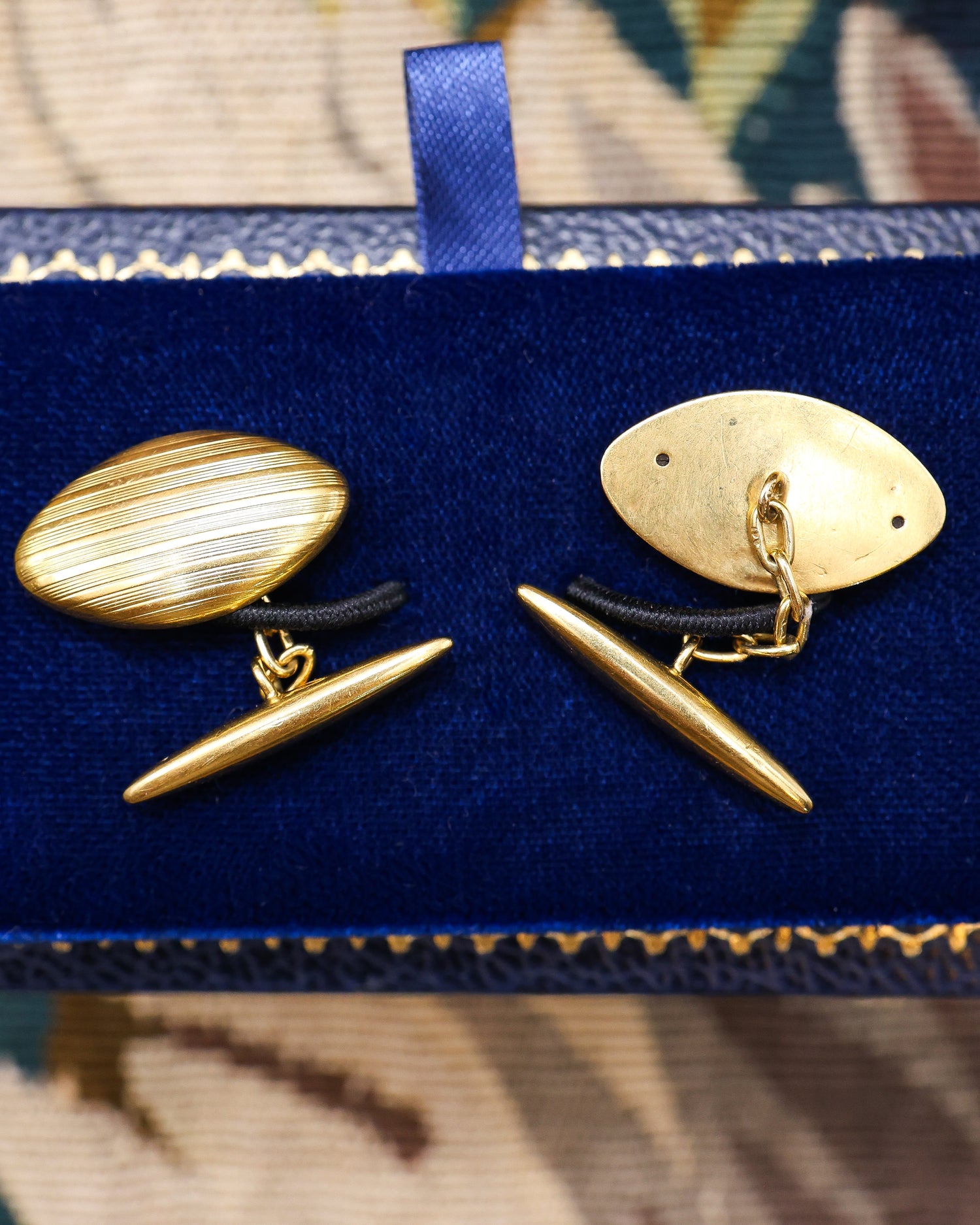 18ct Yellow Gold Split Oval Cufflinks, English circa 1900-1940 - Robin Haydock Antique Jewellery