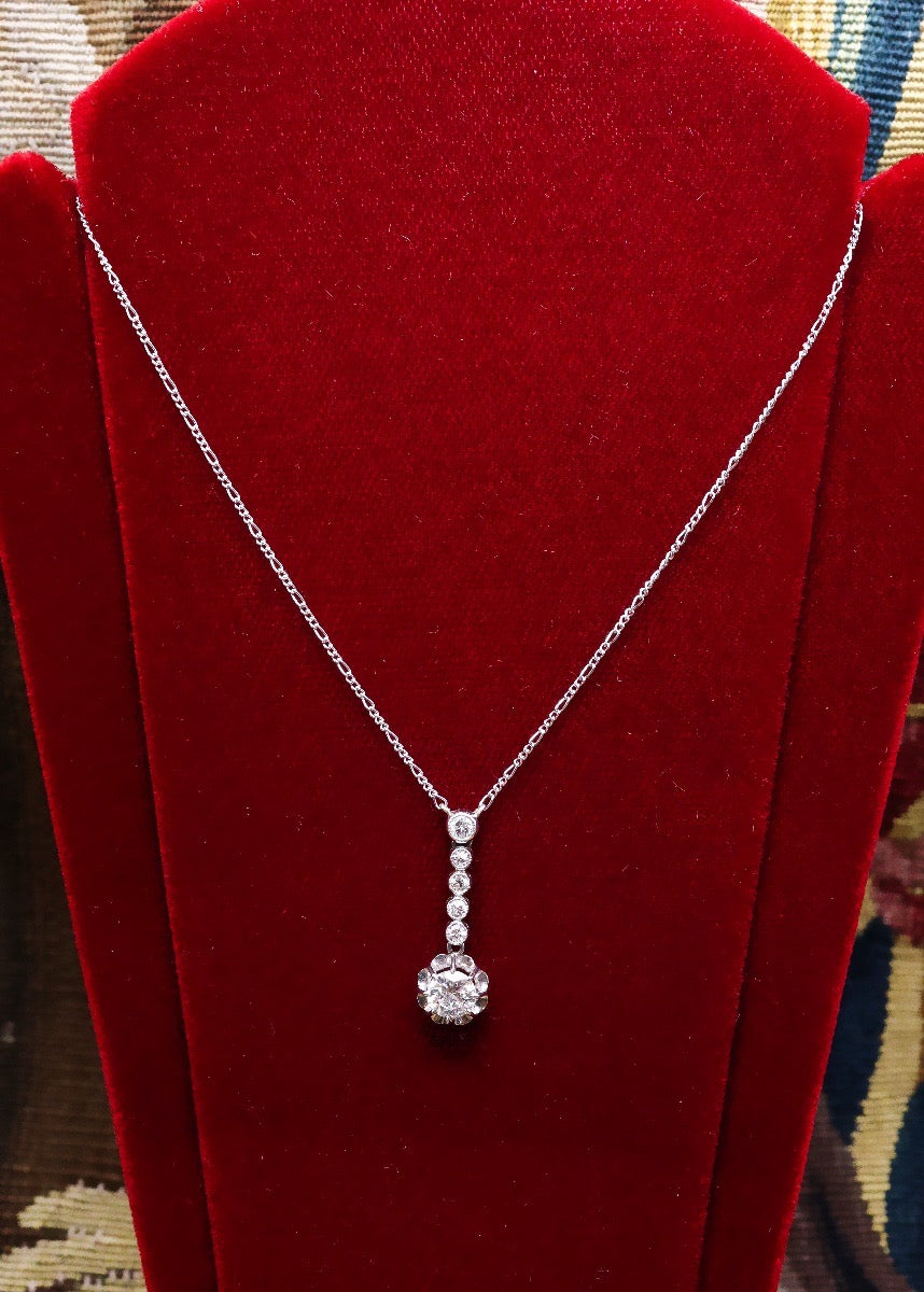 A very fine Platinum (stamped) & Diamond "Belle Epoque" Drop Pendant, on a fine Platinum Chain. Circa 1890. - Robin Haydock Antiques