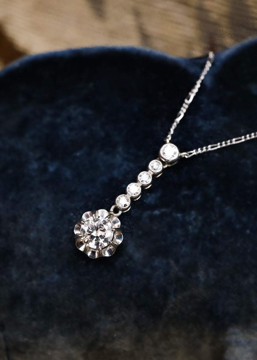 A very fine Platinum (stamped) & Diamond "Belle Epoque" Drop Pendant, on a fine Platinum Chain. Circa 1890. - Robin Haydock Antiques
