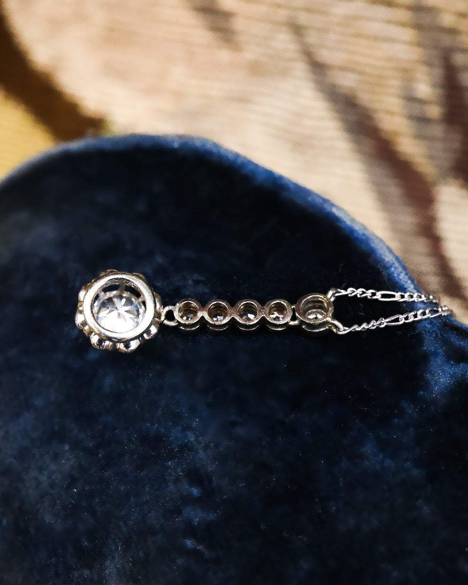 A very fine Platinum (stamped) & Diamond "Belle Epoque" Drop Pendant, on a fine Platinum Chain. Circa 1890. - Robin Haydock Antiques