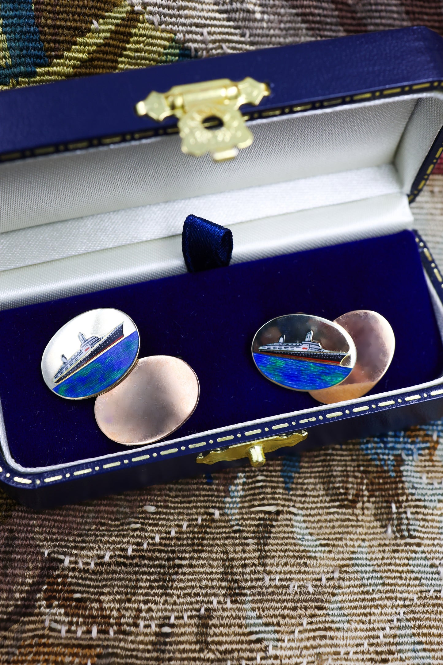 An extremely fine pair of oval 9ct Yellow Gold & Enamel Cufflinks celebrating the Queen Elizabeth II (Cunard), English, Circa 1969 - Robin Haydock Antique Jewellery