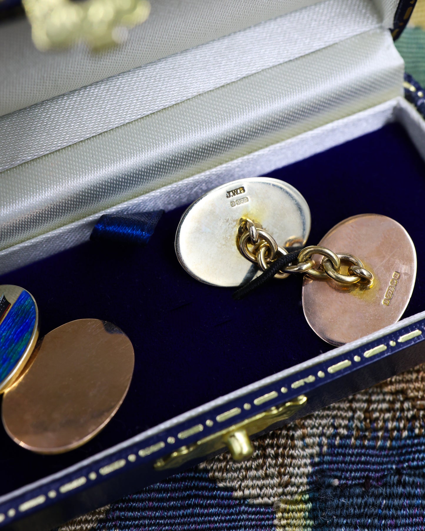 An extremely fine pair of oval 9ct Yellow Gold & Enamel Cufflinks celebrating the Queen Elizabeth II (Cunard), English, Circa 1969 - Robin Haydock Antique Jewellery