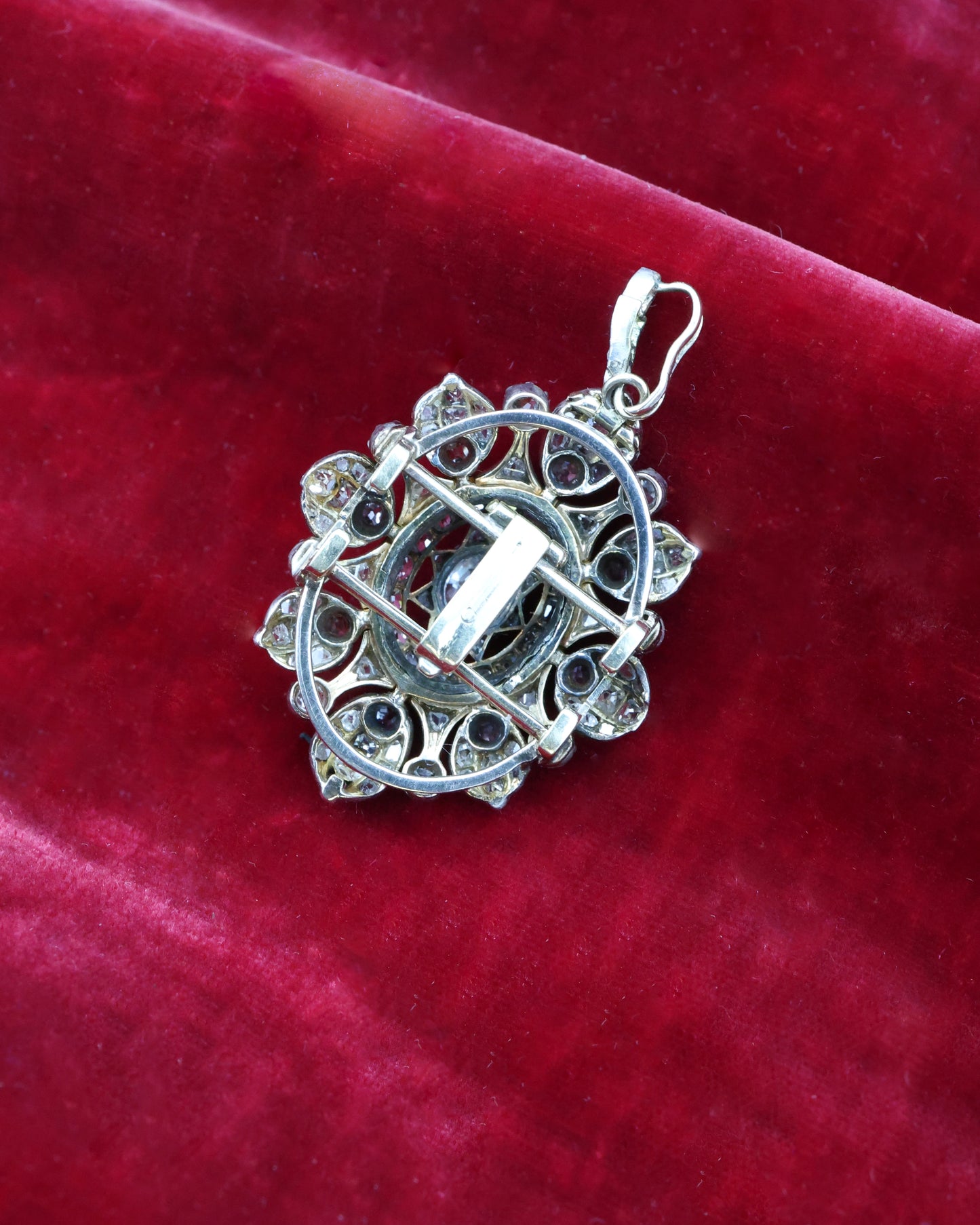 A very fine High Carat (tested), Yellow Gold, Silver tipped Oval Diamond Clasp, with double receipt fasteners for a triple row necklace of Cultured Pearls