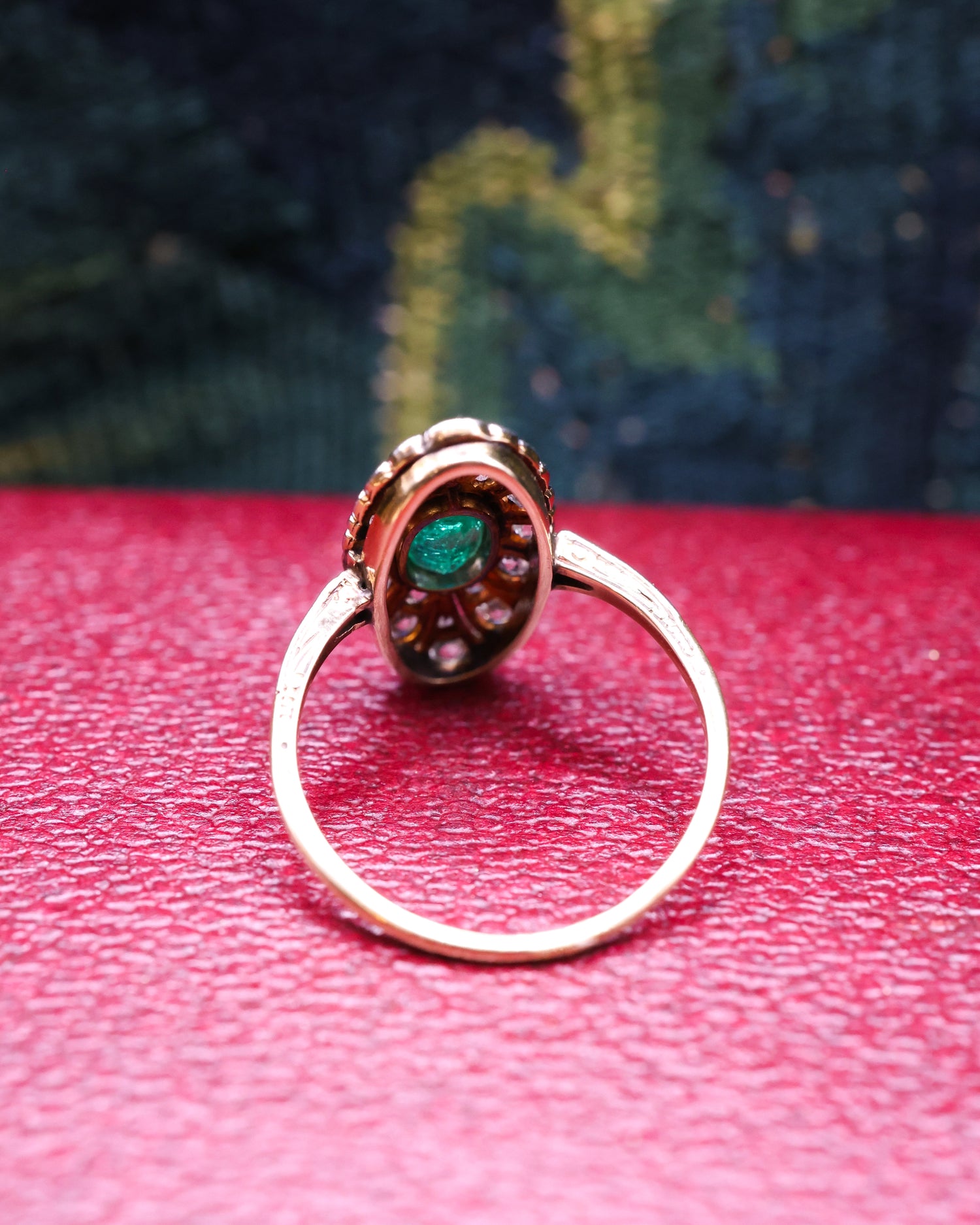 A very fine Oval Emerald & Diamond Plaque Ring mounted in 14ct Yellow Gold & Platinum, Continental, Circa 1920 - Robin Haydock Antiques