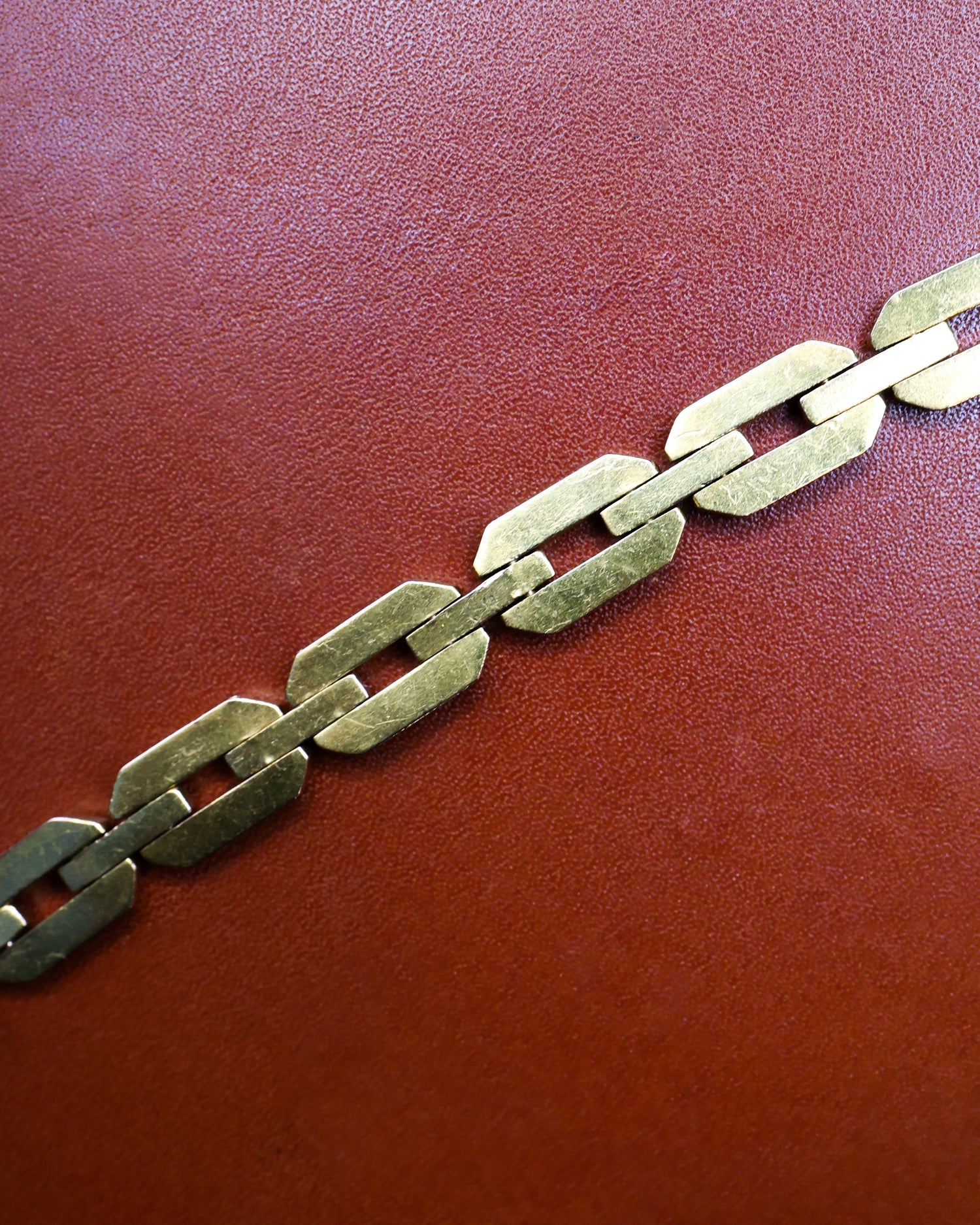 A very fine Antique 18 Carat Yellow Gold (tested), Open Link & Diamond Bracelet. Circa. 1930 - Robin Haydock Antiques