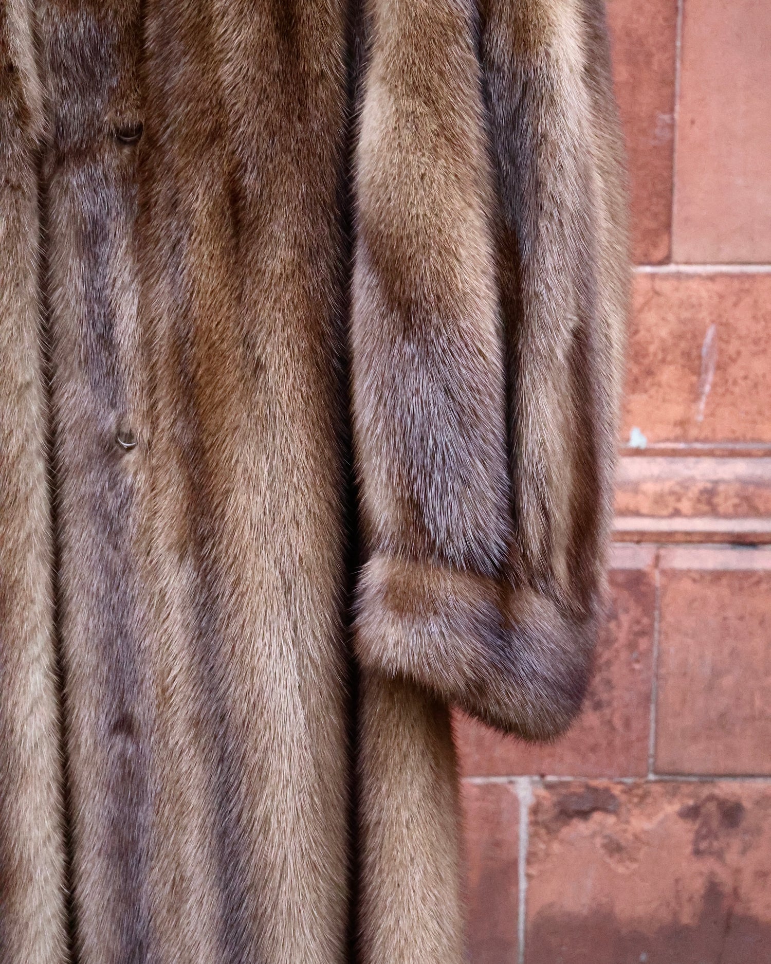 An Exceptional Full Length Demi-Buff, Fully Stranded Mink Coat with wide Raglan Sleeves, tapering to Mandarin Cuffs and a generous Swing Back. Hand made by Lawrence's of Southport. Circa 1990 - Robin Haydock Antiques