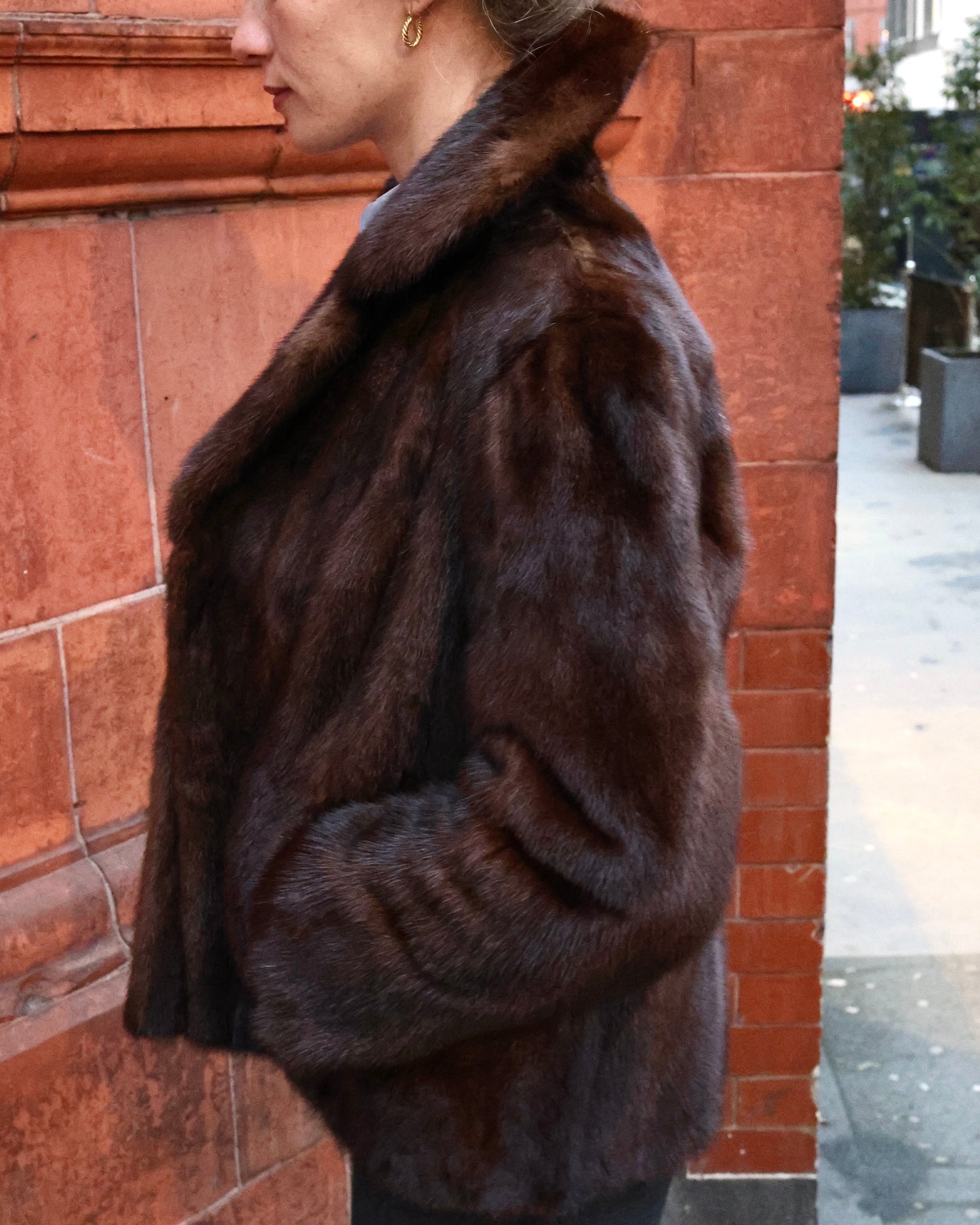 An exceptional, Mahogany Ranch Mink, fully stranded and made to measure Evening Jacket. Circa 1981. - Robin Haydock Antiques