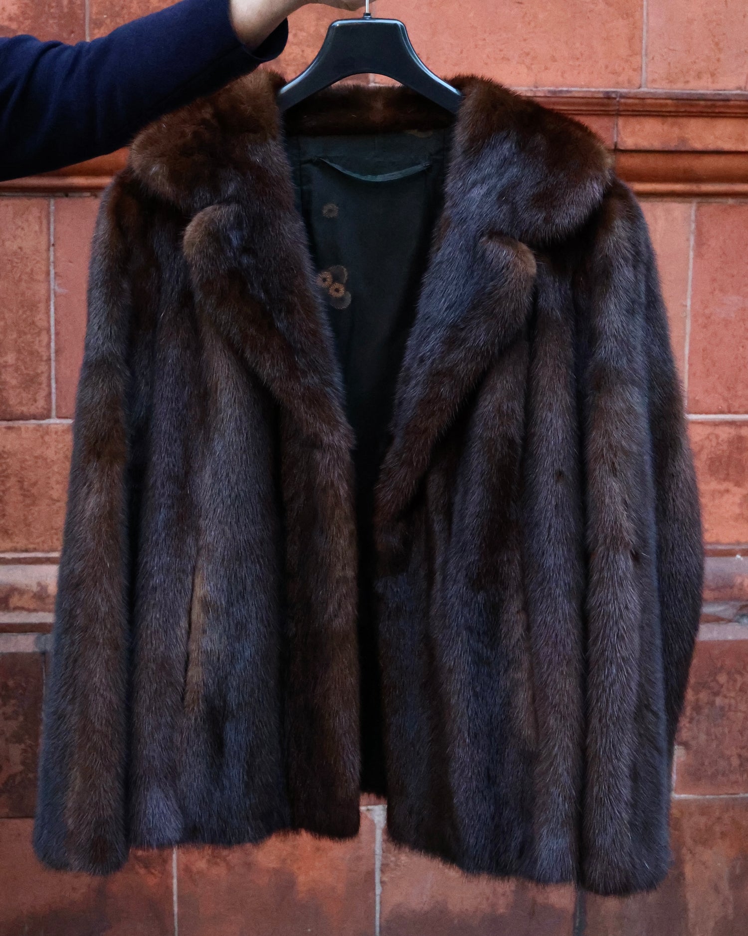 An exceptional, Mahogany Ranch Mink, fully stranded and made to measure Evening Jacket. Circa 1981. - Robin Haydock Antiques