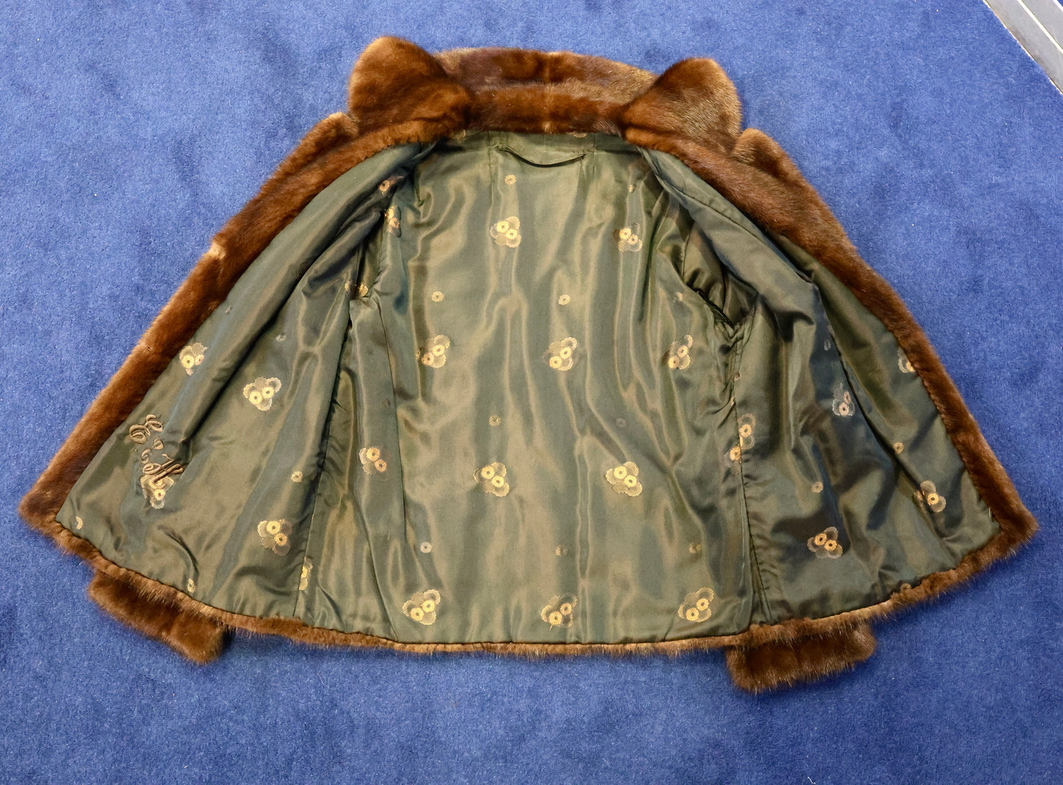 An exceptional, Mahogany Ranch Mink, fully stranded and made to measure Evening Jacket. Circa 1981. - Robin Haydock Antiques