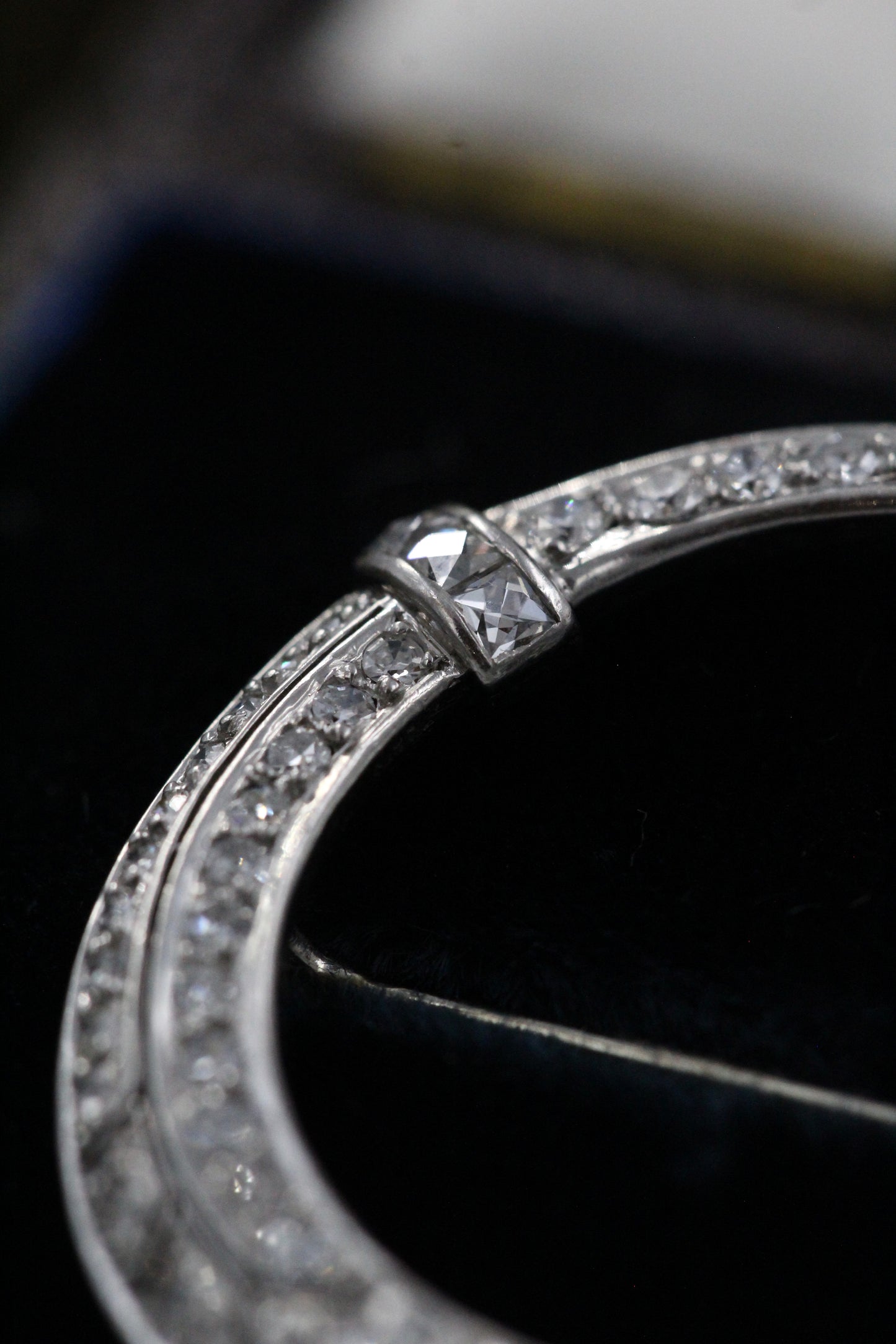 A very fine 18ct White Gold Circular Diamond Brooch set with 1.10 Carats of F - G Colour Diamonds, Swedish Import Marks. Circa 1950 - Robin Haydock Antiques