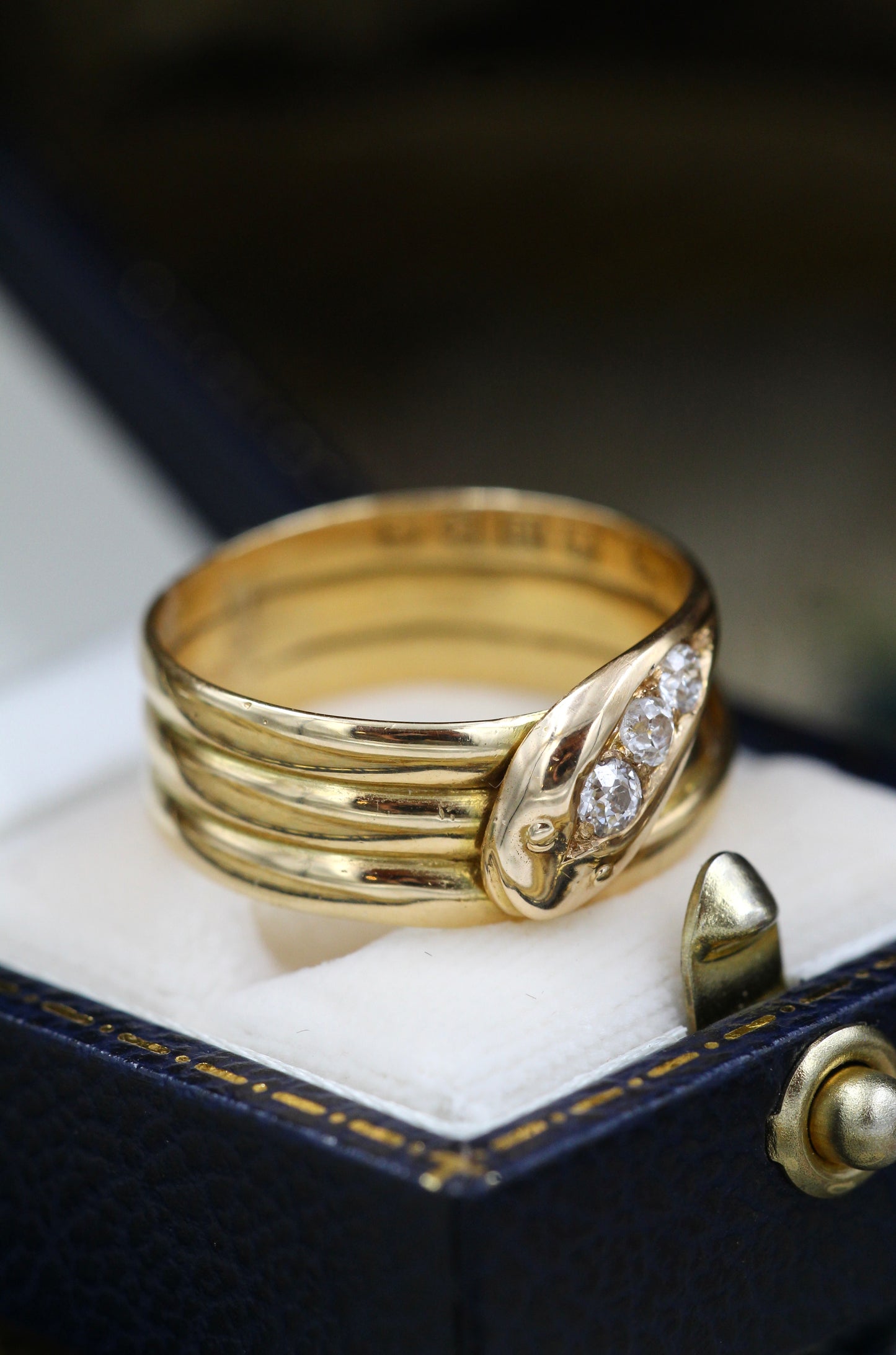 A very fine 18ct Yellow Gold Triple Snake Ring, set with three Old Round Cut Diamonds. Chester Hallmark 1906. - Robin Haydock Antiques