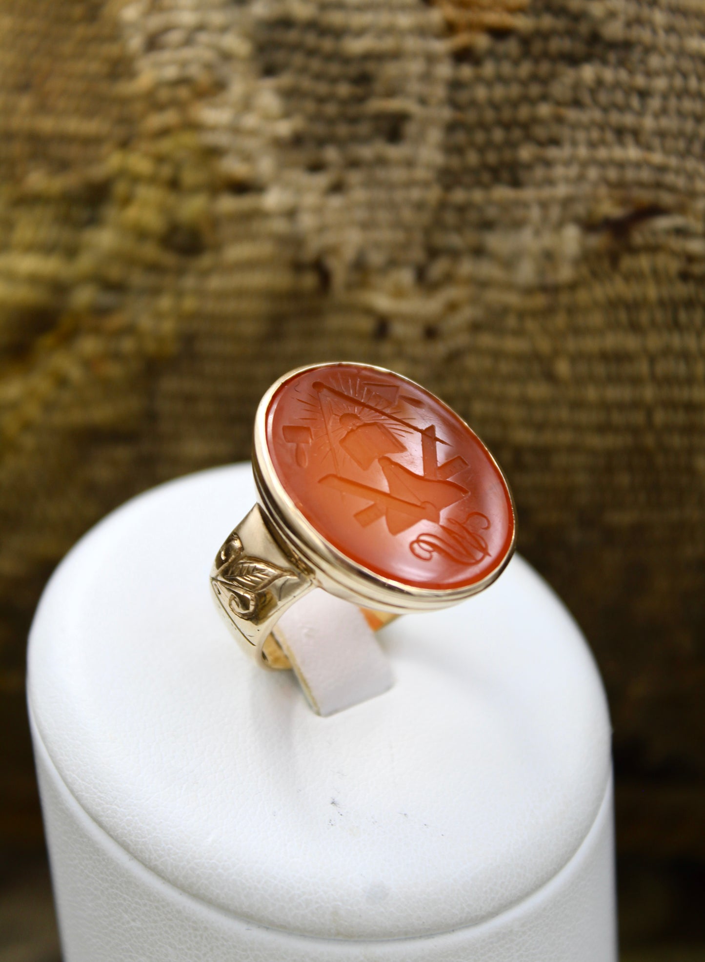 A large 9ct,Yellow Gold (tested), Finely Carved Carnelian Masonic Intaglio Ring. Late 19th / Early 20th Century. - Robin Haydock Antiques