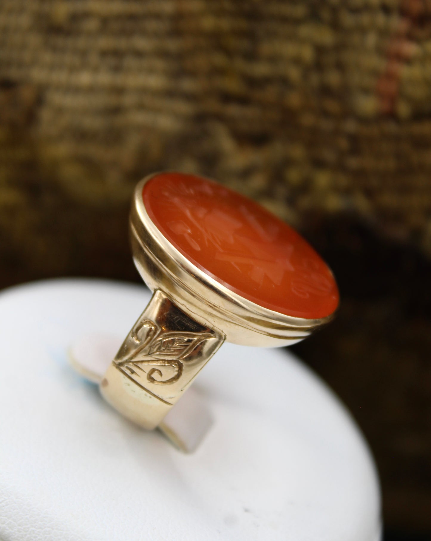 A large 9ct,Yellow Gold (tested), Finely Carved Carnelian Masonic Intaglio Ring. Late 19th / Early 20th Century. - Robin Haydock Antiques