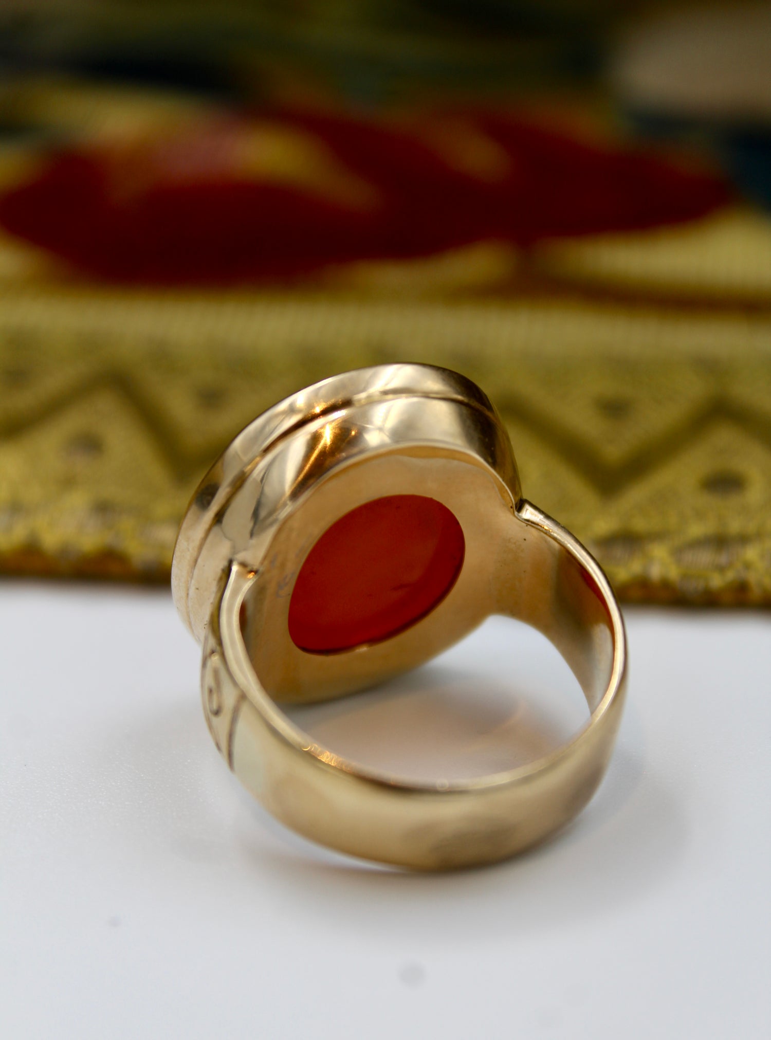 A large 9ct,Yellow Gold (tested), Finely Carved Carnelian Masonic Intaglio Ring. Late 19th / Early 20th Century. - Robin Haydock Antiques