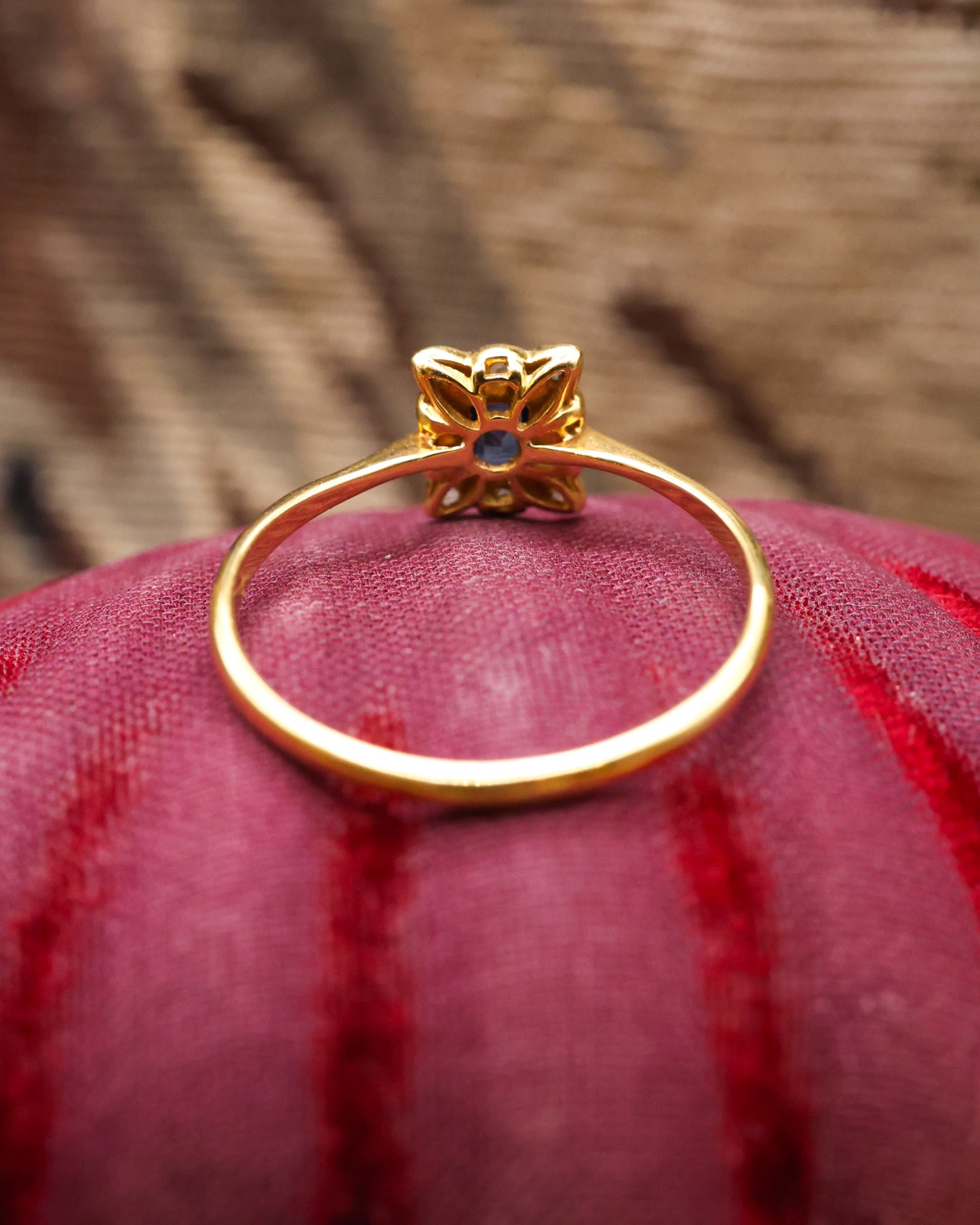 18ct Yellow Gold & Platinum Oblong Sapphire & Diamond Cluster Ring Circa 1920 - Robin Haydock Antique Jewellery