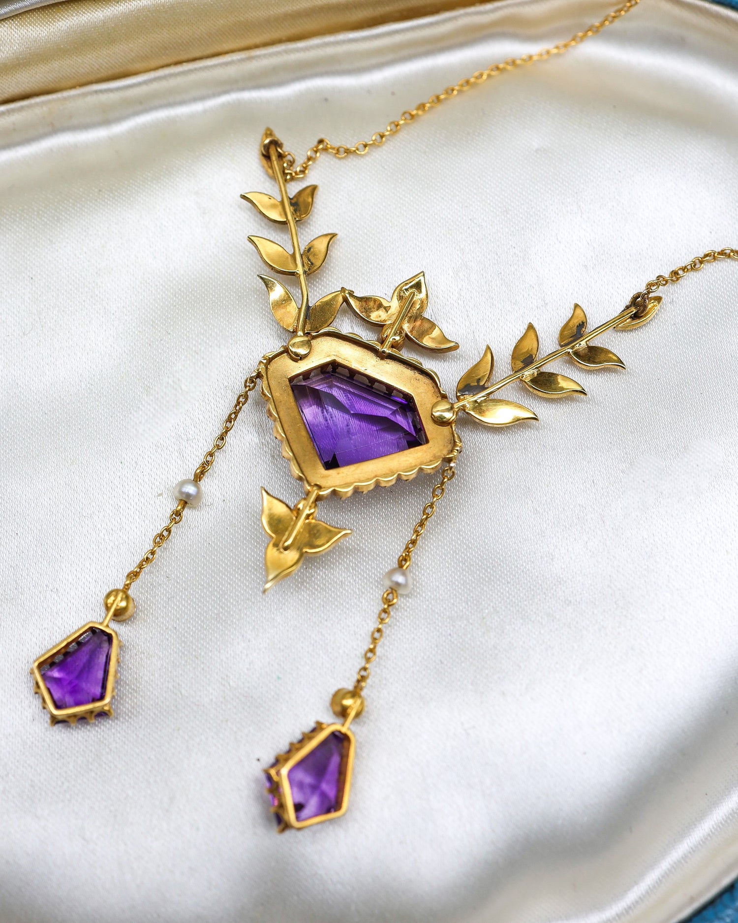 A Very Fine Late Victorian 15 ct. Yellow Gold (tested), Amethyst and Seed Pearl Necklace. English. Circa 1890. - Robin Haydock Antique Jewellery