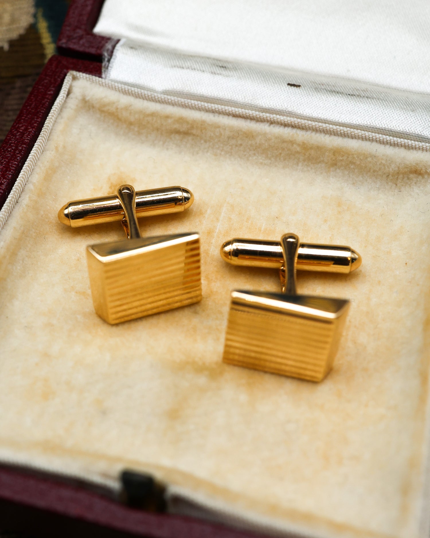 A fine pair of Vintage, 14 carat Yellow Gold Cartier Cuff links with spring "T Bar" fasteners. Circa 1990 - Robin Haydock Antiques