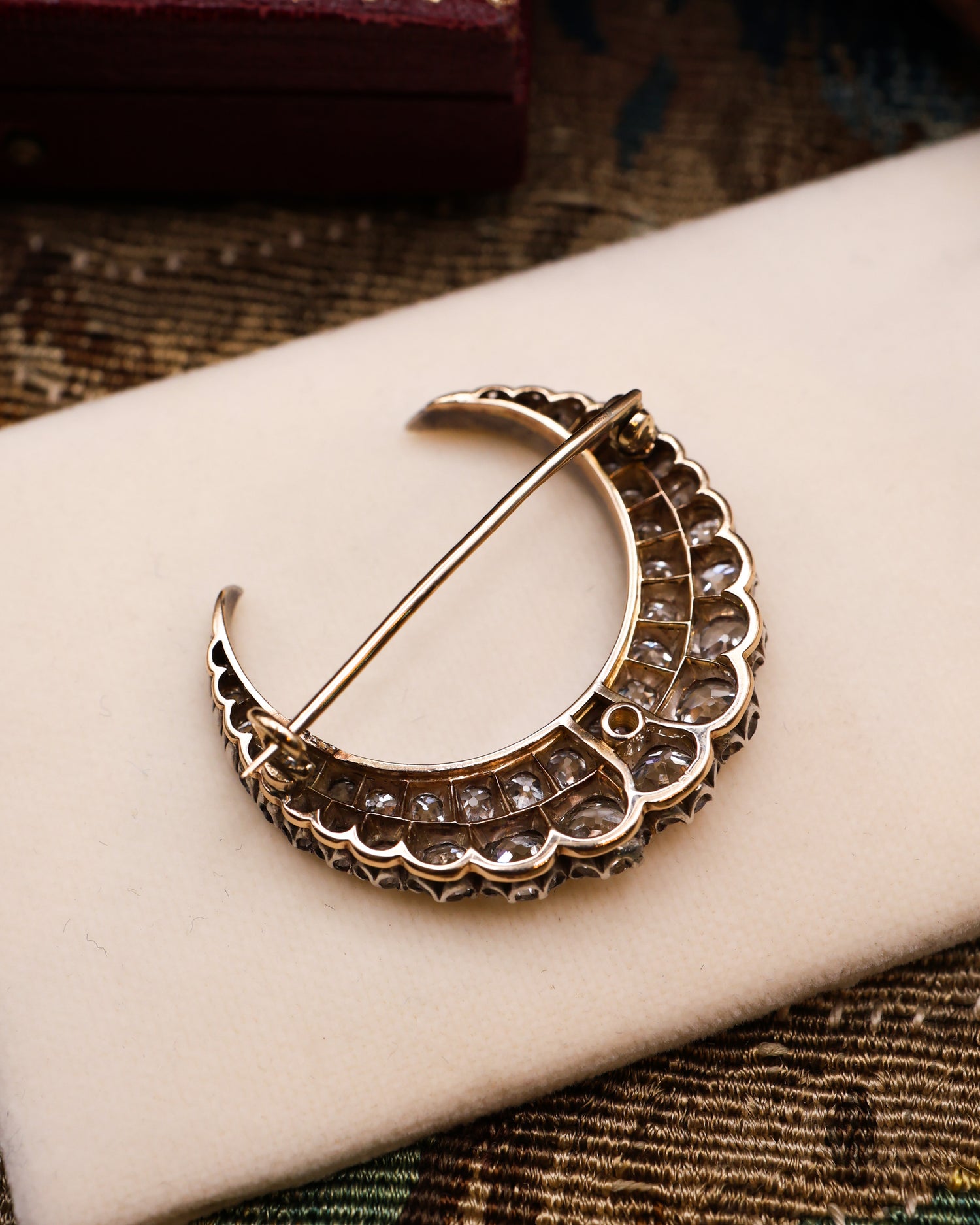 A very fine Silver Tipped 15 ct. Yellow Gold Antique Diamond Crescent Brooch. English Circa 1890 - Robin Haydock Antiques