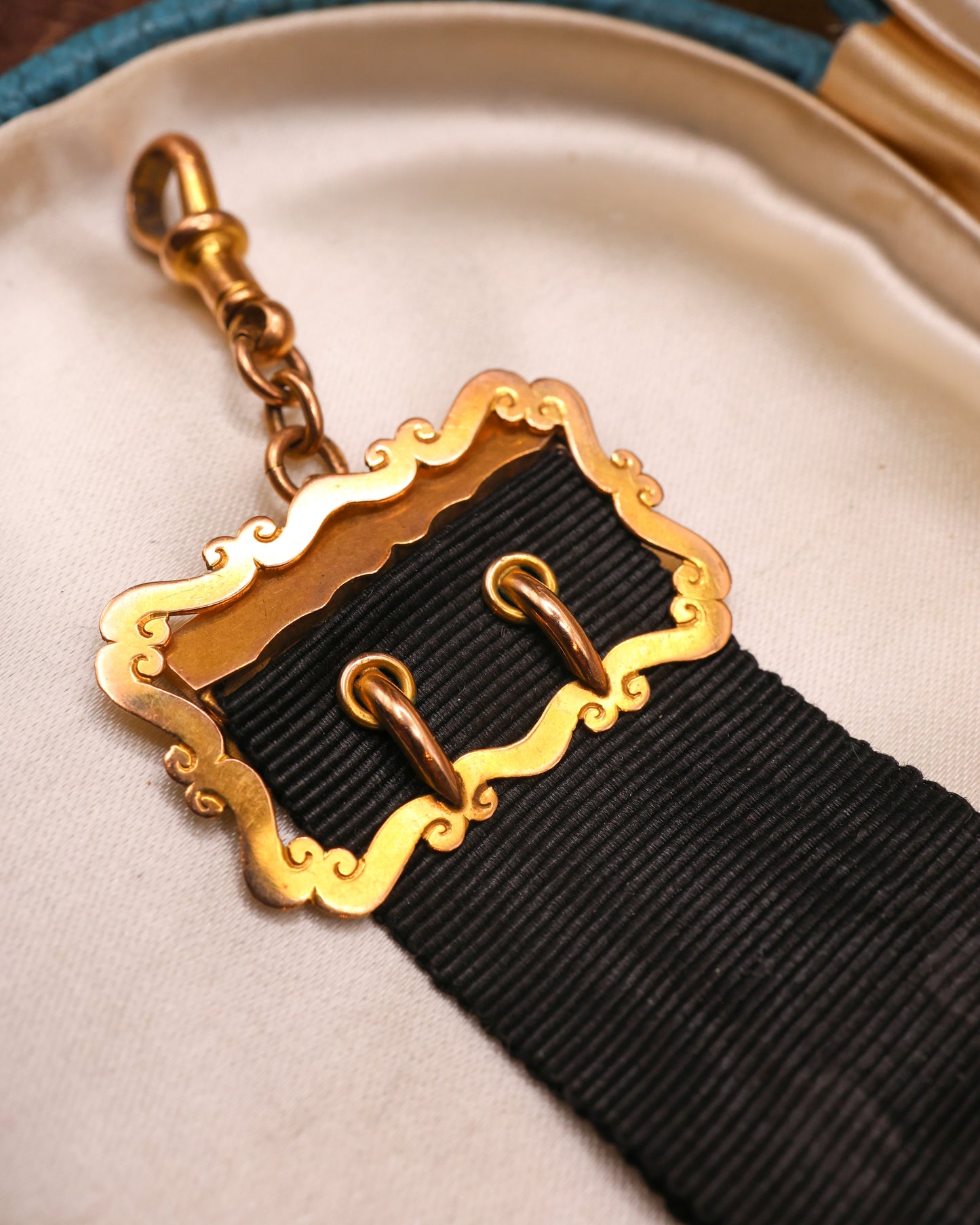 A very fine 9 ct Yellow Gold Gentleman's Waistcoat Fob, a buckle design with black silk ribbon, stamped JG&S, Hallmarked Birmingham, 1909 - Robin Haydock Antique Jewellery