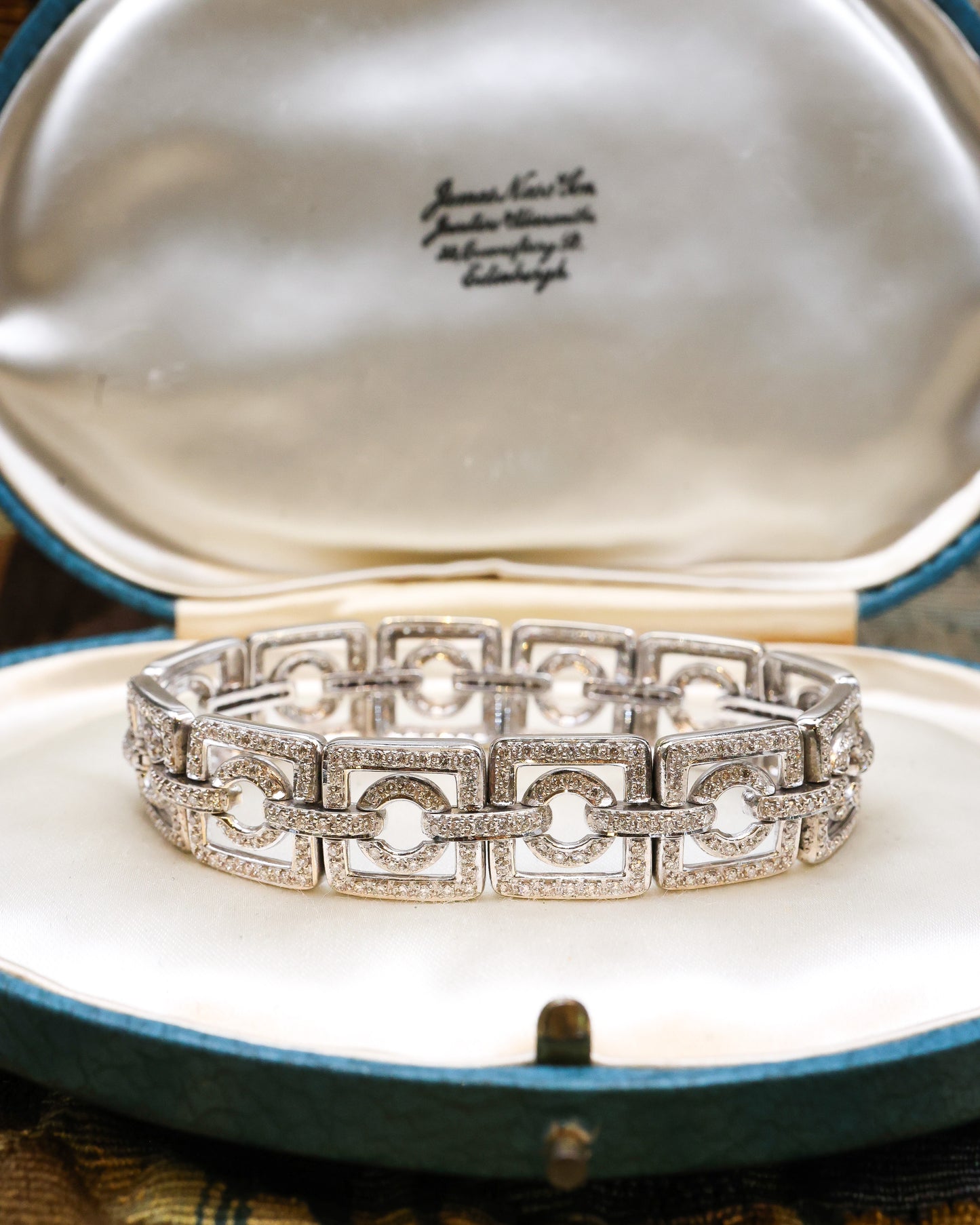 18ct White Gold (marked) 7+cts Art Deco Style Diamond Bracelet, Preowned - Robin Haydock Antique Jewellery
