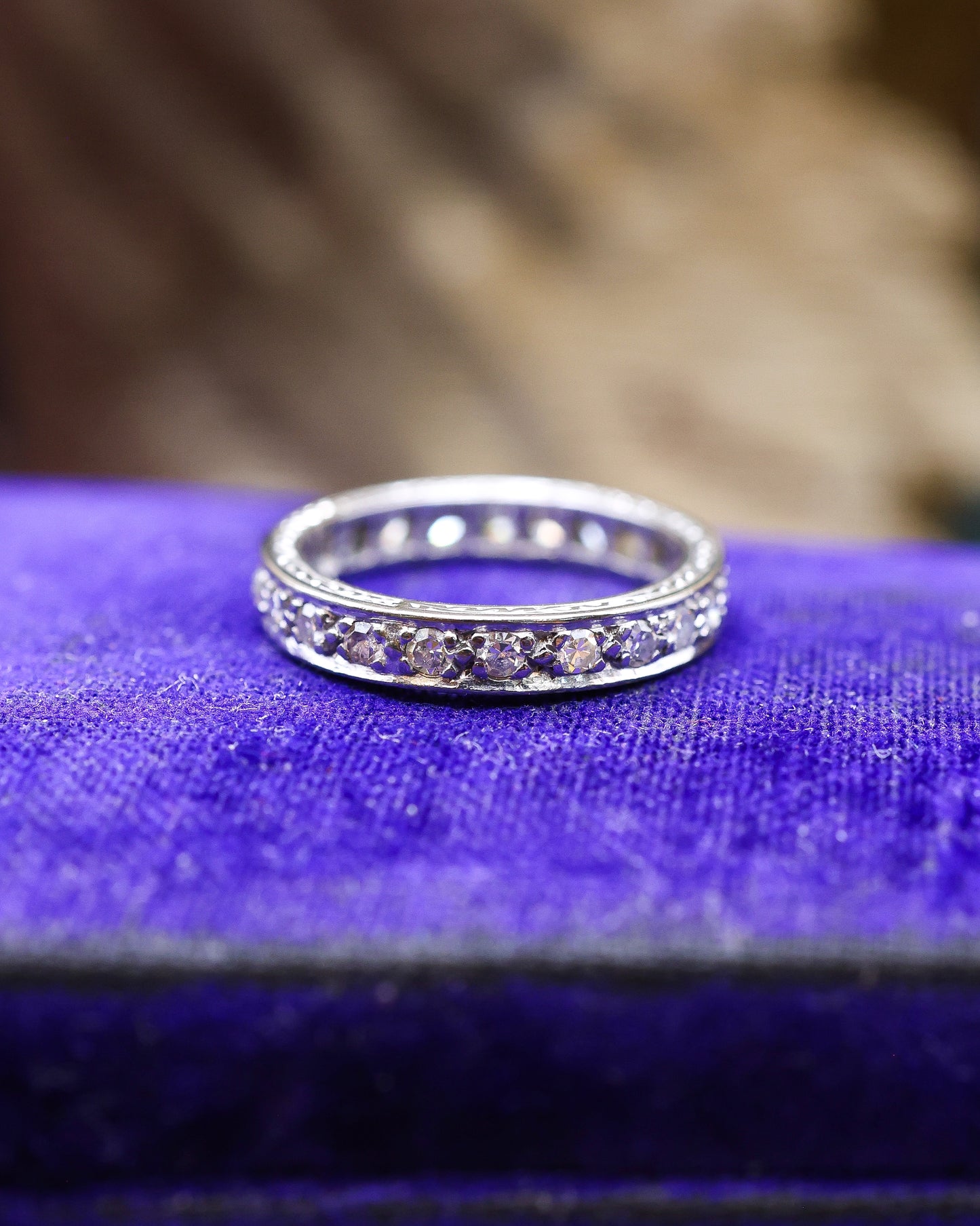 A very fine 18ct. White Gold Diamond Engraved Eternity Ring size L. Preowned - Robin Haydock Antique Jewellery