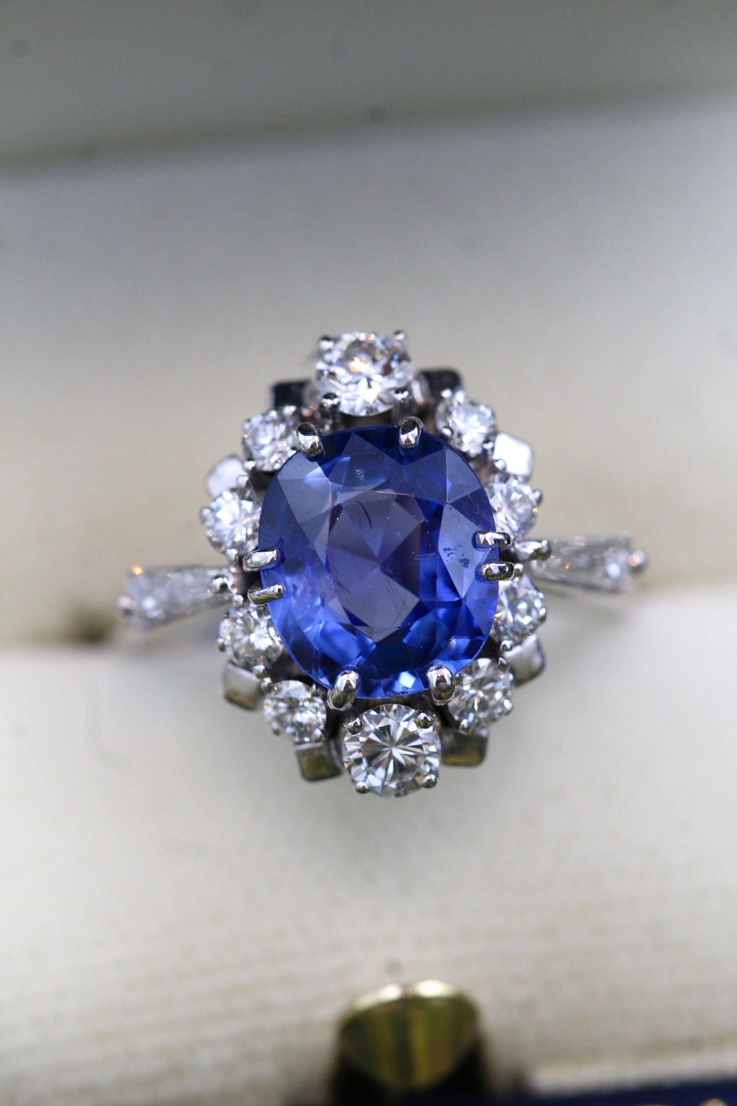 A very fine 14 ct. White Gold 3.02 Carat Ceylon Sapphire and Diamond Cluster Ring. London Assayed, Marked B&S, Circa 1974 - Robin Haydock Antiques