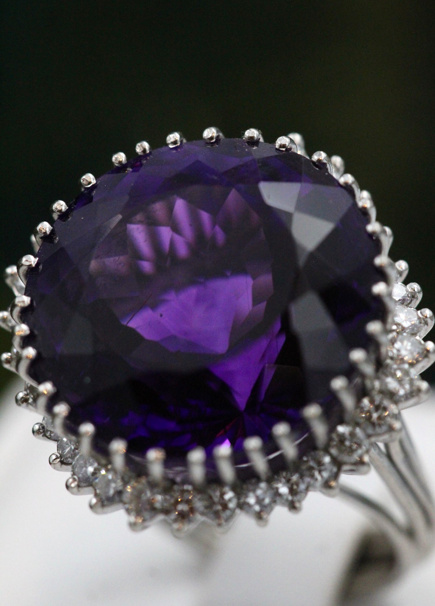 A very fine Amethyst and Diamond Cocktail Ring in 18ct. White Gold (tested).  Late 20th Century (pre-owned) - Robin Haydock Antiques