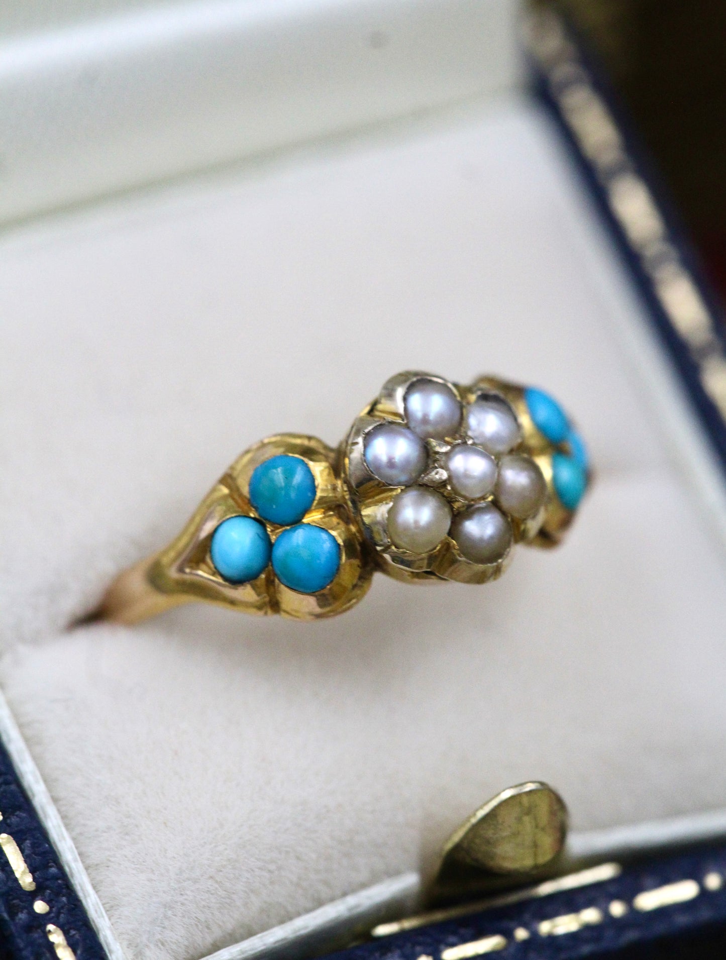 A very fine 15 carat (tested) Yellow Gold Turquoise and Pearl Ring. Circa 1860 - Robin Haydock Antiques