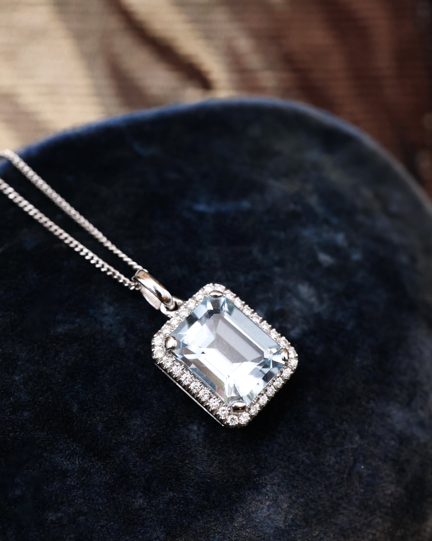 Aquamarine & Diamond Pendant Pre-owned