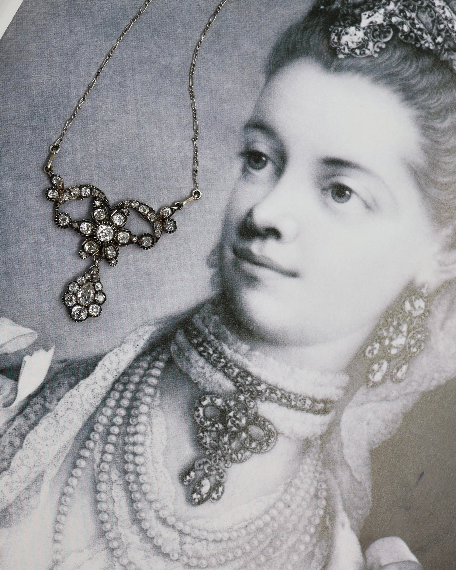 A Georgian, Antique Diamond Pendant set in High Carat Yellow Gold & Silver, English, Circa 1780 - Robin Haydock Antique Jewellery