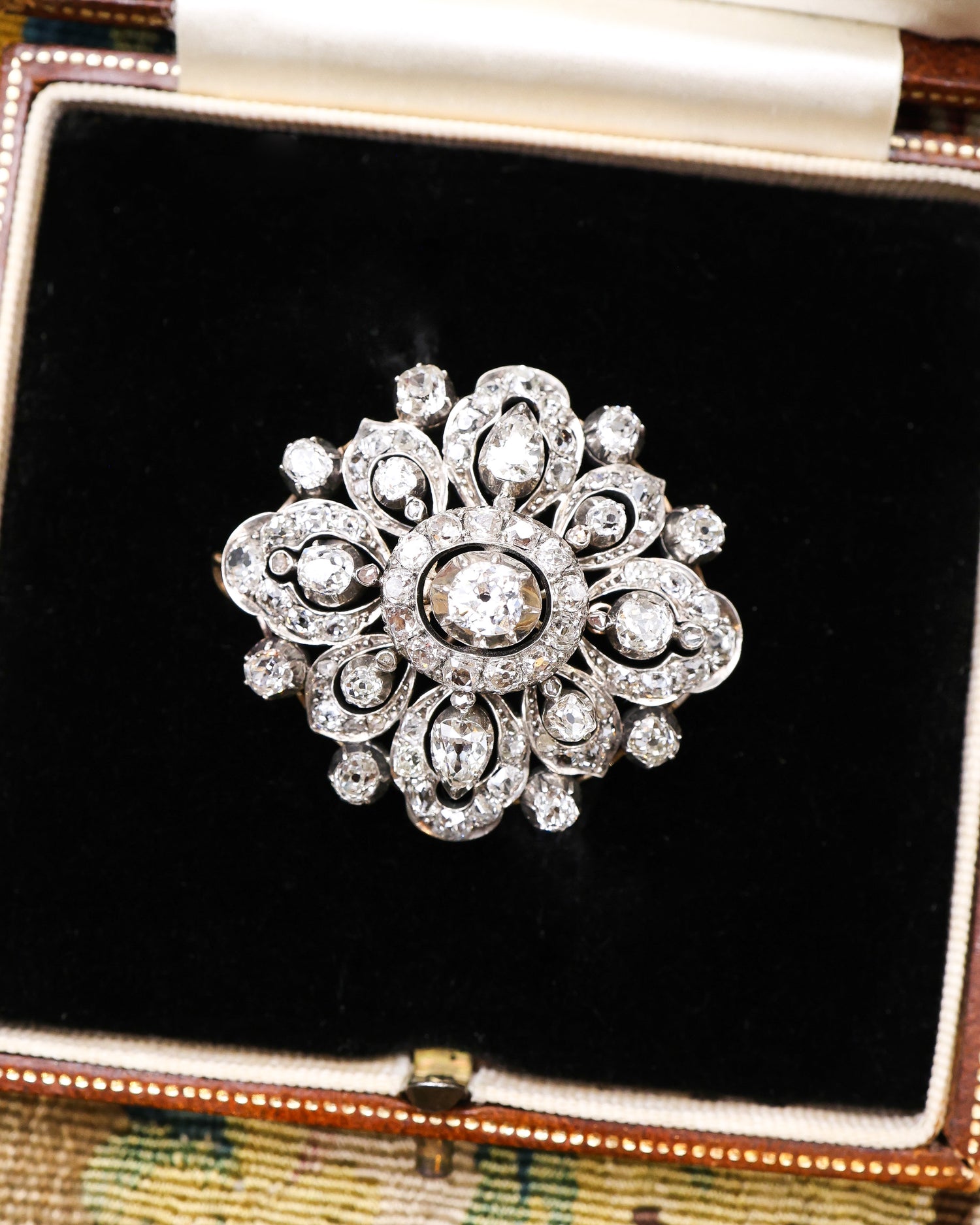 An Antique, 15 ct Yellow Gold, Silver Tipped  9.60 Carat Diamond Pendant / Brooch / Hair Ornament, English Circa 1870. - Robin Haydock Antique Jewellery