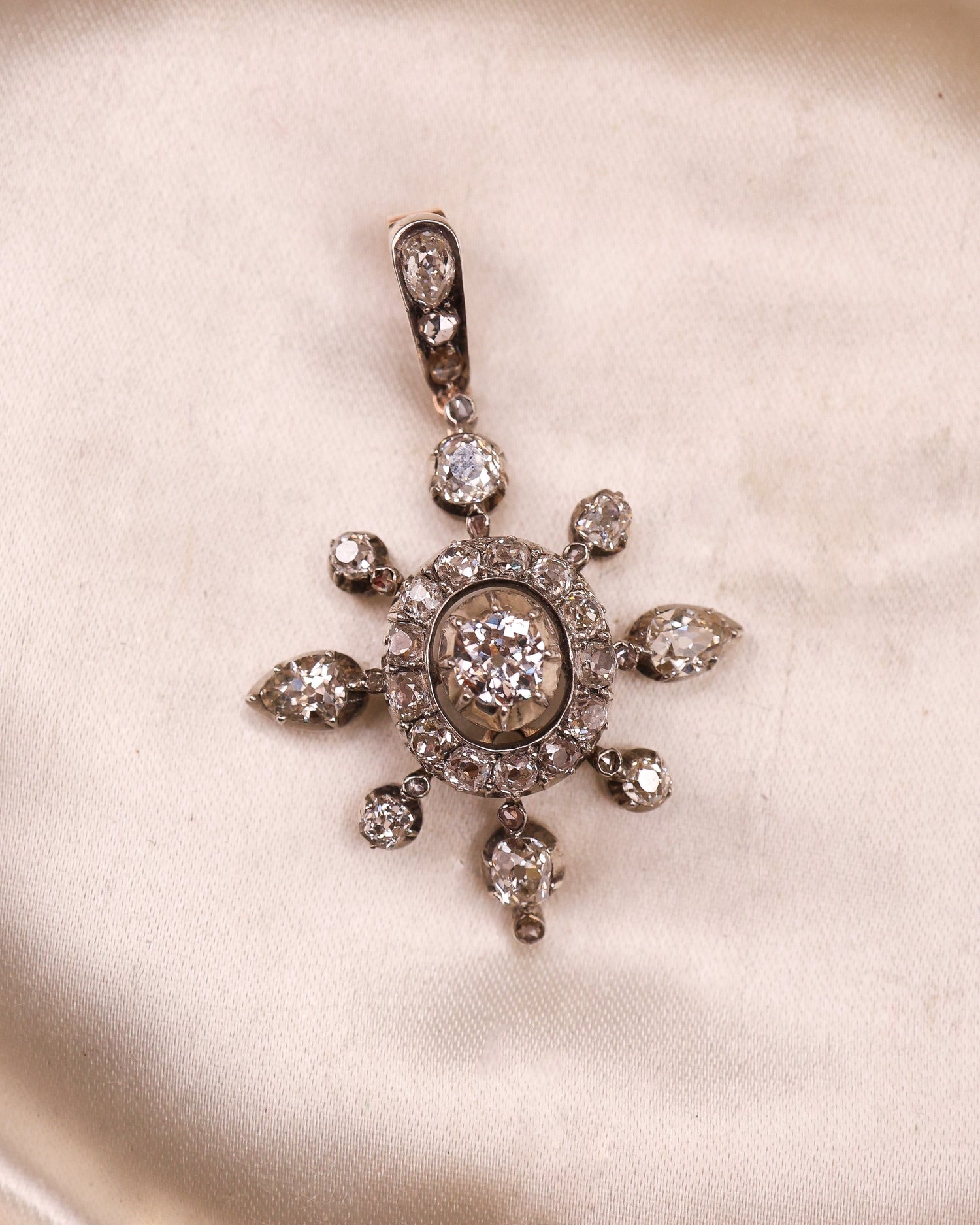 An Antique, 15 ct Yellow Gold, Silver Tipped  9.60 Carat Diamond Pendant / Brooch / Hair Ornament, English Circa 1870. - Robin Haydock Antique Jewellery