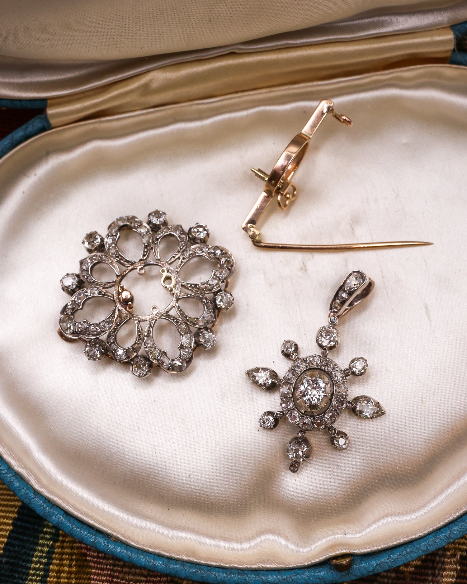 An Antique, 15 ct Yellow Gold, Silver Tipped  9.60 Carat Diamond Pendant / Brooch / Hair Ornament, English Circa 1870. - Robin Haydock Antique Jewellery