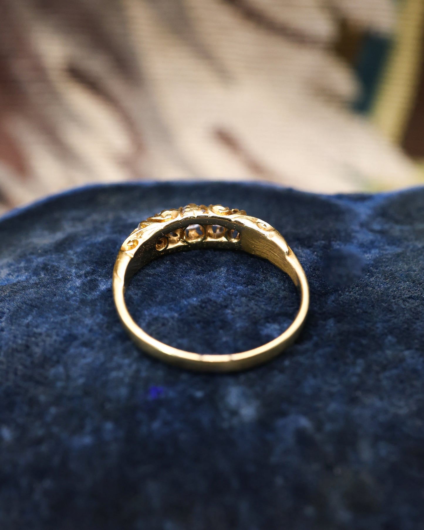 Diamond, Platinum & 18ct Yellow Gold French Five Stone Ring L1/2