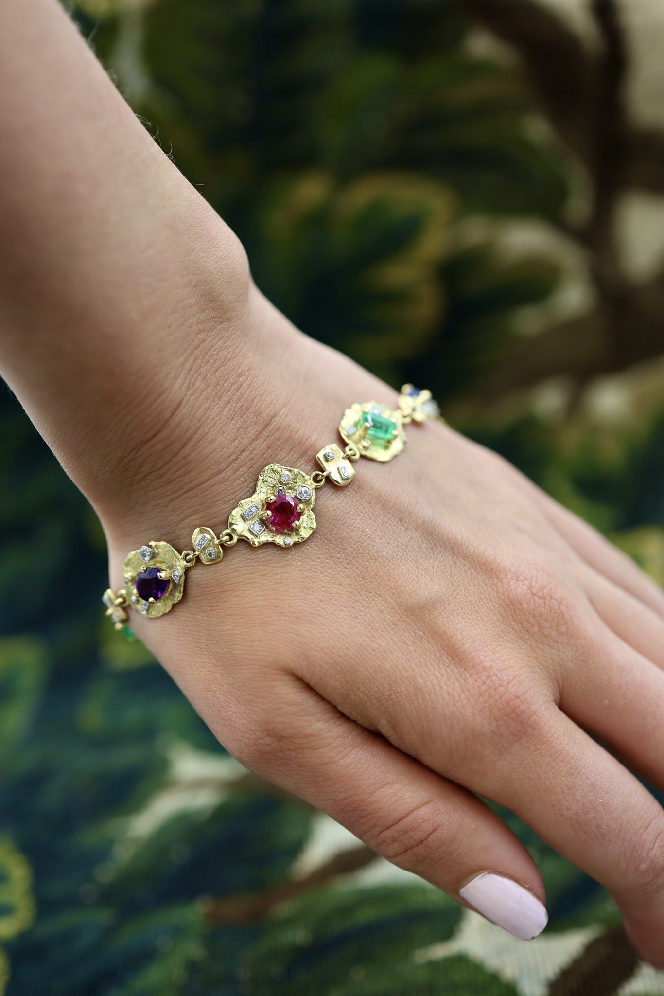 A very unusual Multi-Gem & Diamond, Yellow & White 18ct. Gold (tested), Acrostic Bracelet, Representing DEAREST. Circa 1970. - Robin Haydock Antiques