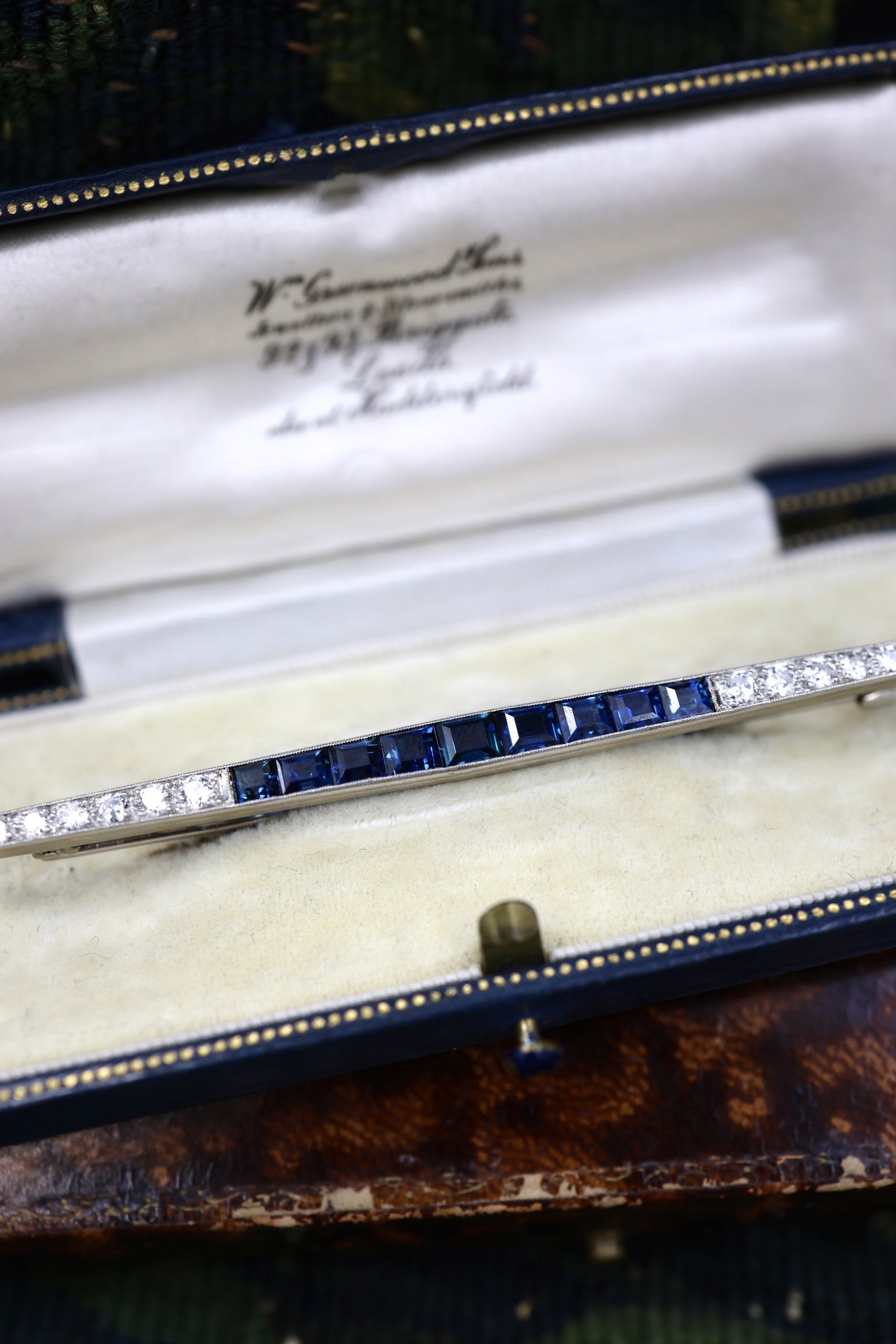 An exceptional Antique 18ct Yellow Gold & Platinum (tested)Art Deco Sapphire (untreated), & Diamond Bar Brooch. Circa 1930 - Robin Haydock Antiques