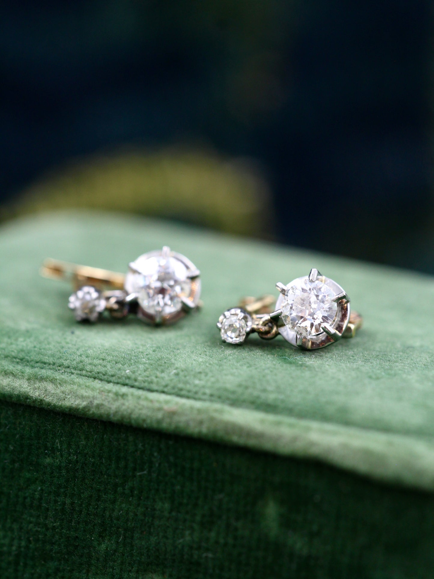 A very fine pair of Antique Platinum, 18 Carat Yellow & Rose Gold (tested) Diamond two Drop Earrings, 1.14 Carats. Circa 1905 - Robin Haydock Antiques