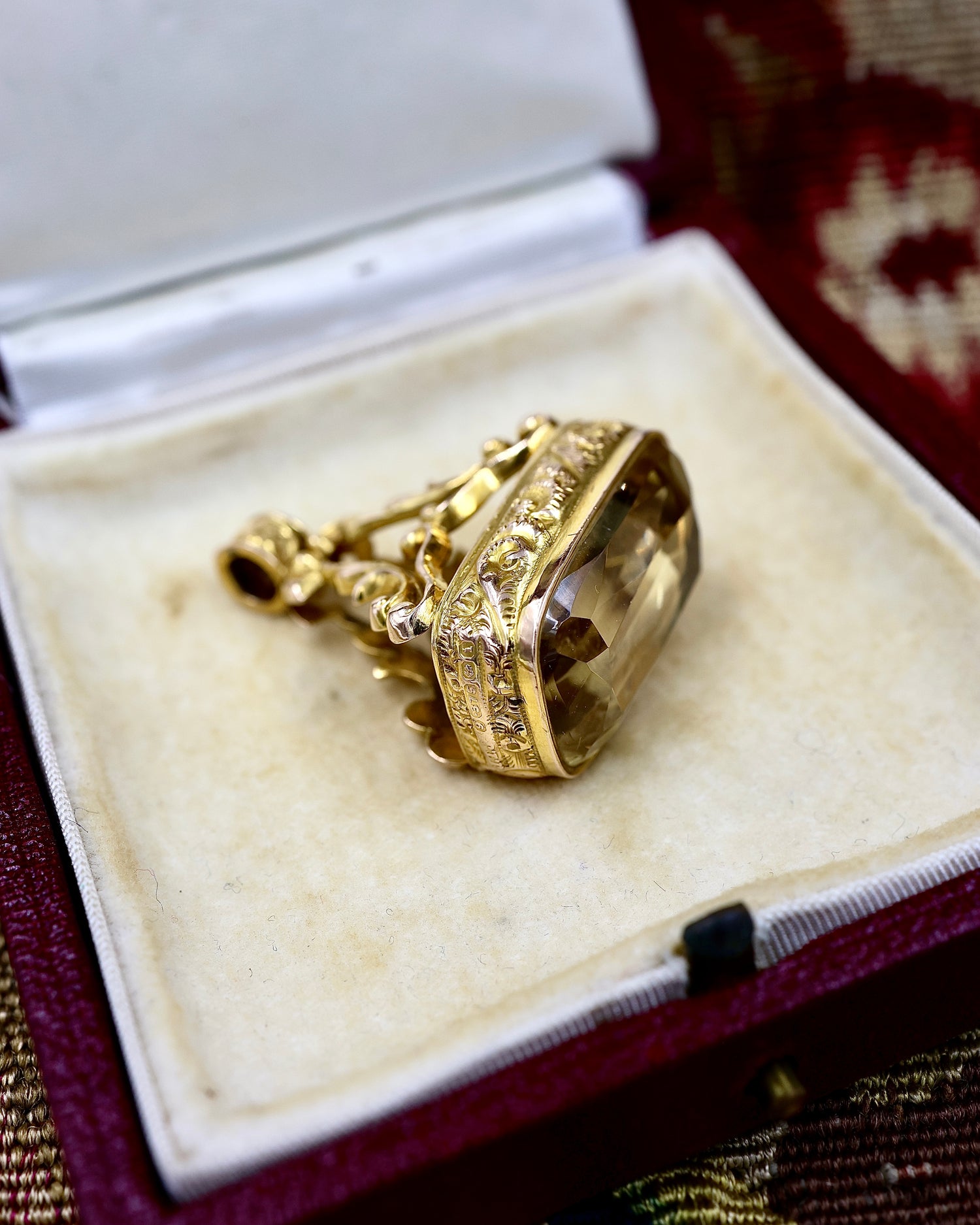 A very fine 9ct yellow Gold Citrine set Seal (marked) on a Silk band with Gold Buckle , 1908 - 1909 - Robin Haydock Antiques