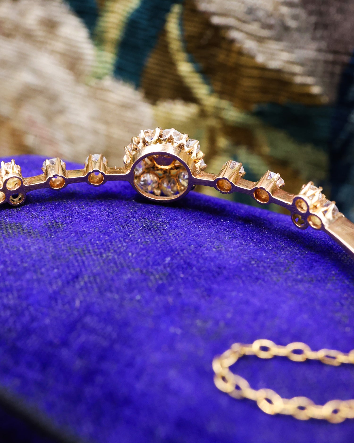 A very fine Victorian Natural Saltwater Pearl & Old European Cut, Diamond Cluster Bangle set in 15ct. Yellow Gold, English, Circa 1900. - Robin Haydock Antique Jewellery