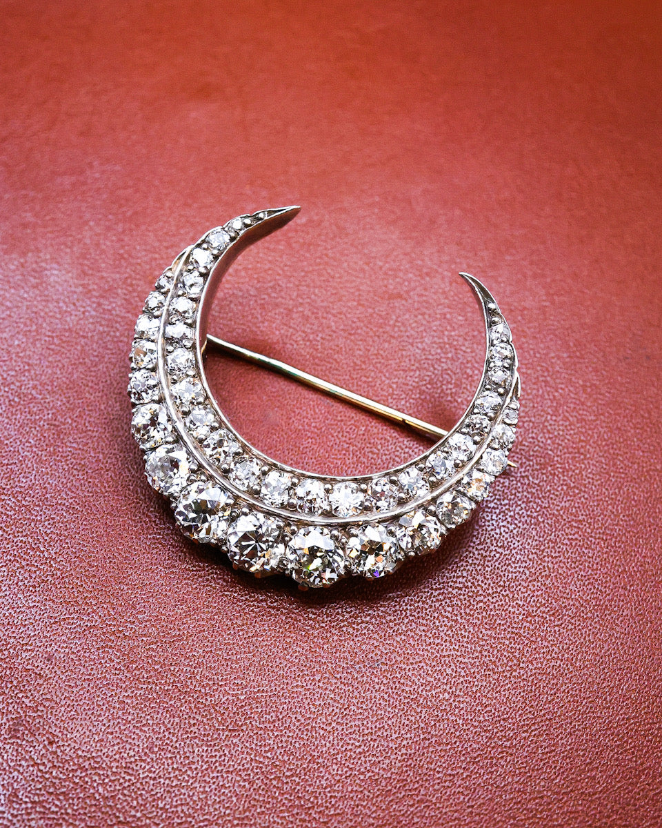 A very fine Silver Tipped 15 ct. Yellow Gold Antique Diamond Crescent Brooch. English Circa 1890 - Robin Haydock Antiques