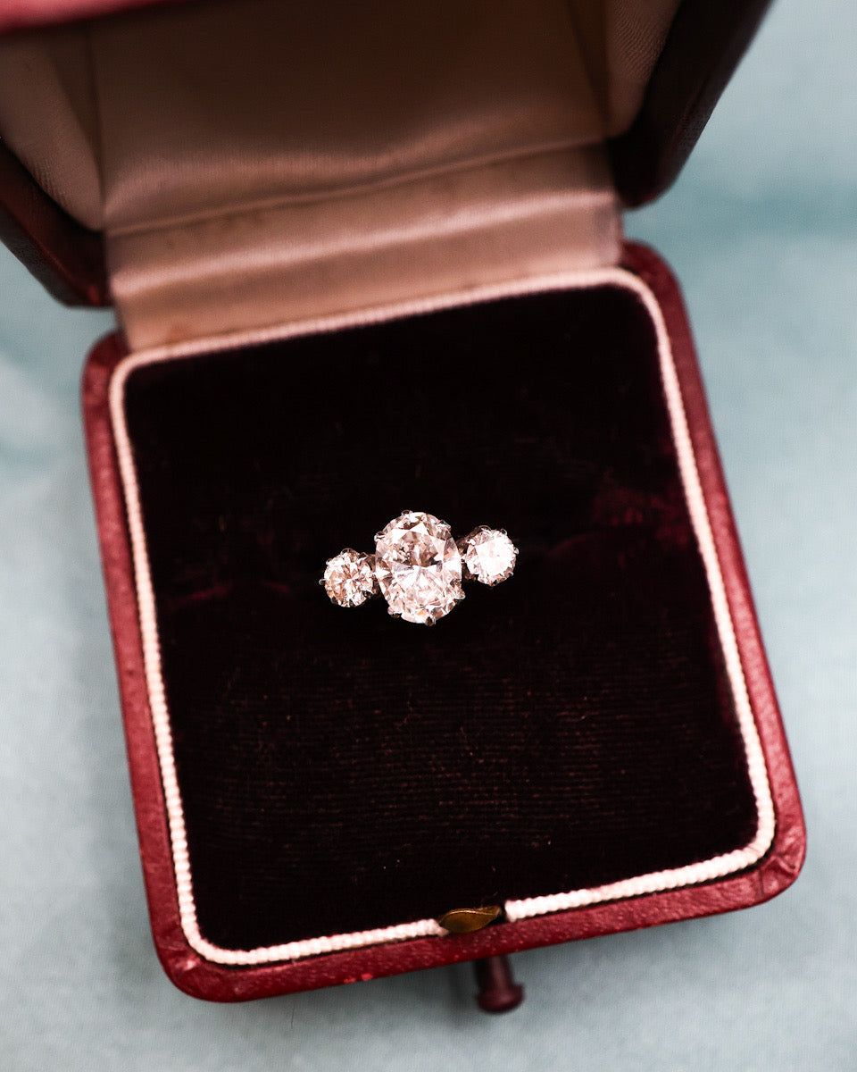 An exceptional 18ct White Gold (stamped) 1.30 Carat Three Stone Diamond Engagement Ring. Pre-owned - Robin Haydock Antiques