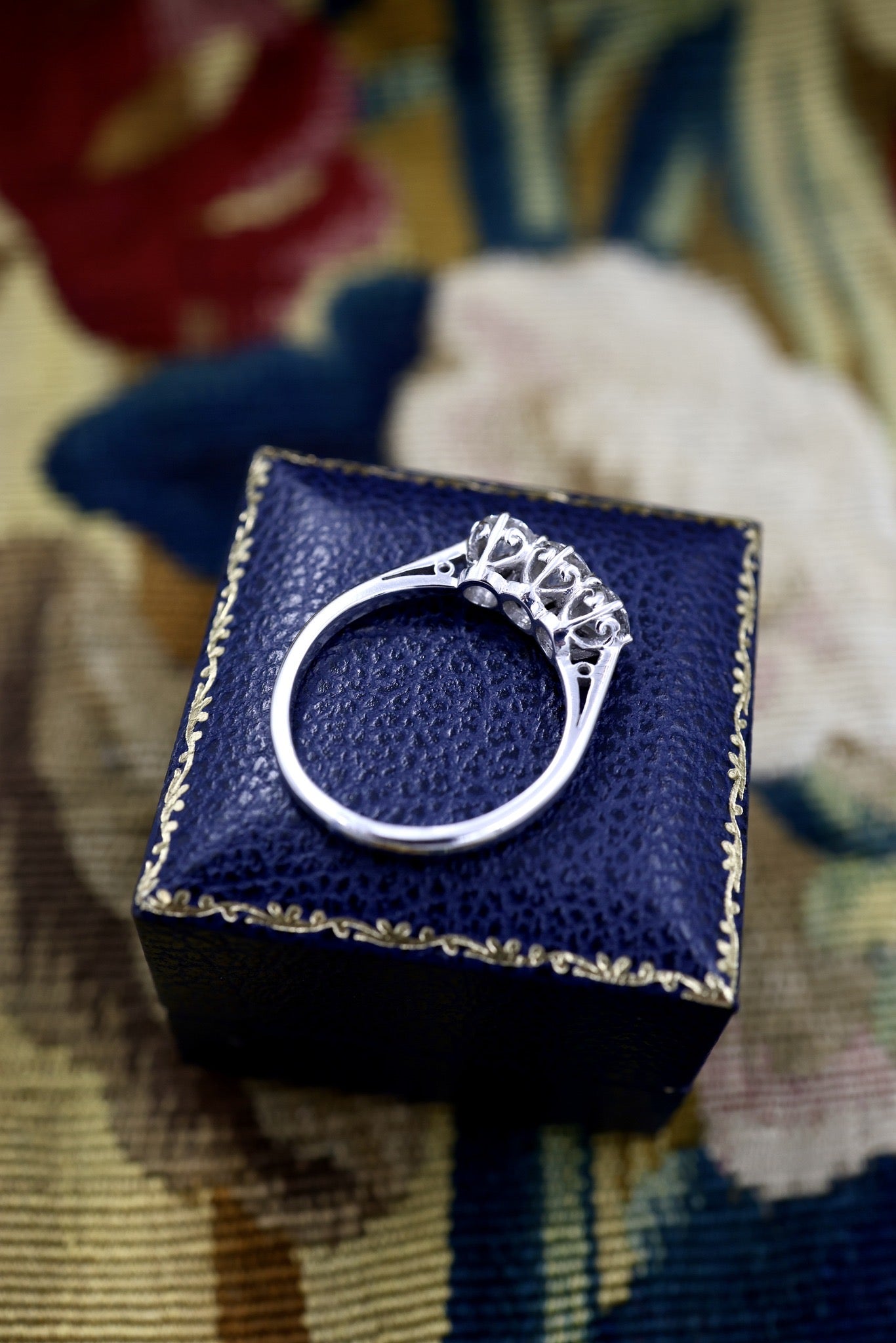 A very fine 18ct (stamped) White Gold Three Stone Diamond Ring.  Preowned - Robin Haydock Antiques