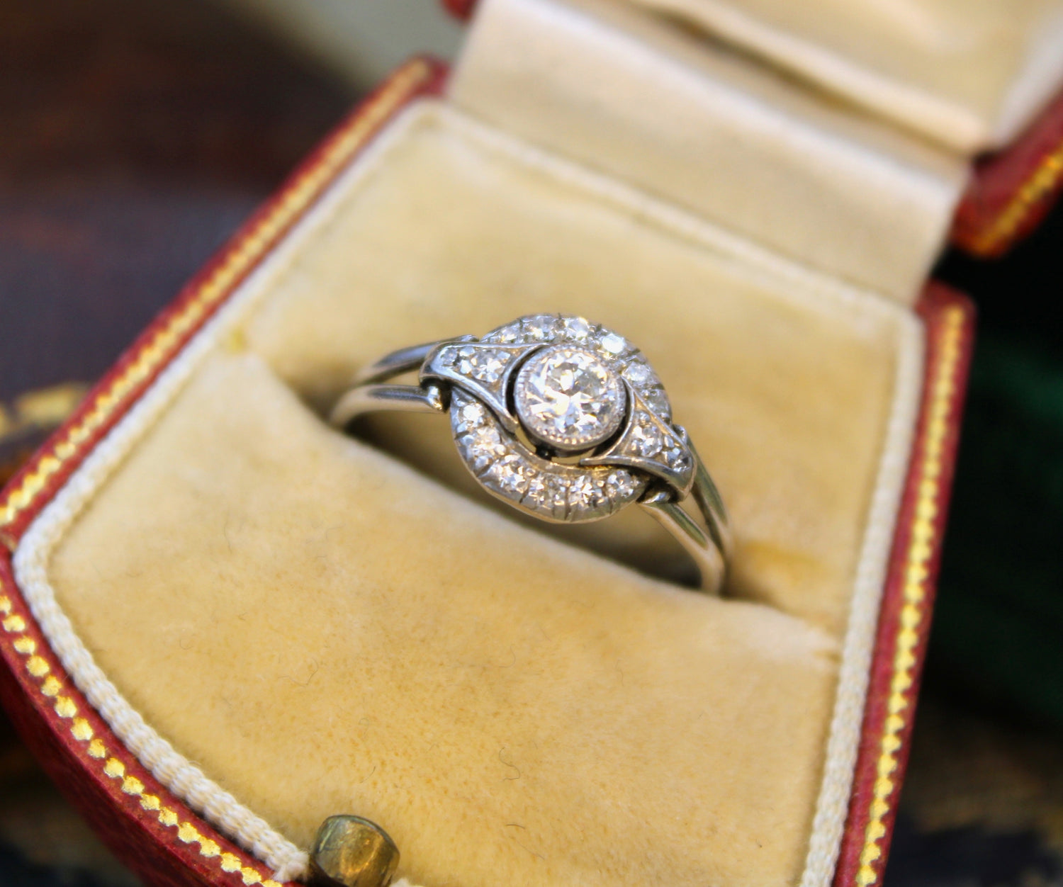 An Art Deco Diamond Floating Cluster Ring set in Platinum & 18ct White Gold, Circa 1930 - Robin Haydock Antiques