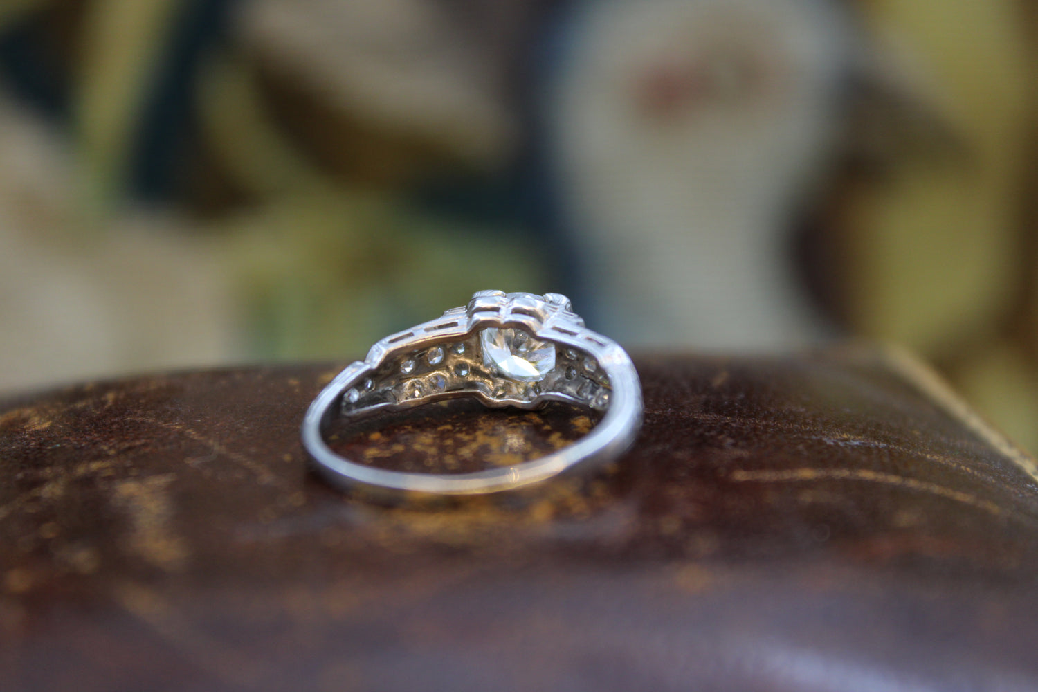 A very fine Art Deco 0.85ct Diamond Solitaire Ring mounted in Platinum, Circa 1930 - Robin Haydock Antiques