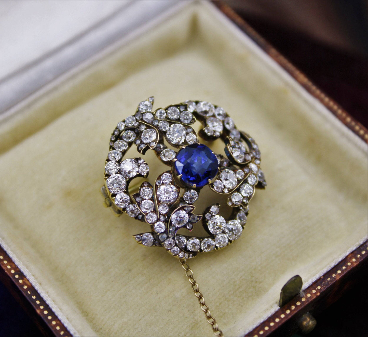 A superb Sapphire & Diamond Foliate Swirl Brooch, Russian, Circa 1900 - Robin Haydock Antiques