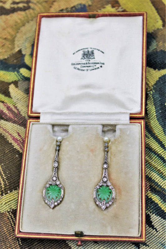 An exceptional pair of Natural Jadeite (untreated), Diamonds &amp; Pearl Earrings set in 18ct Yellow Gold & Platinum, Circa 1920-1930. - Robin Haydock Antiques
