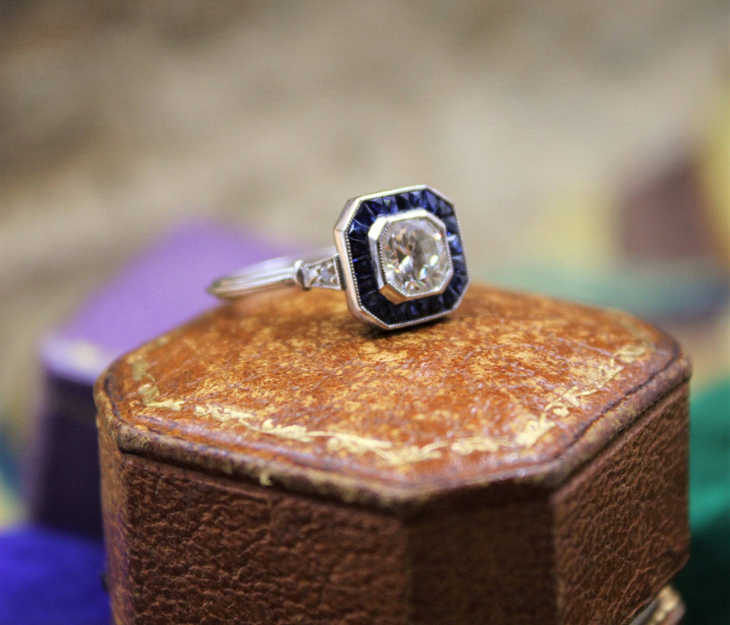 A very fine 0.85ct Diamond & Sapphire Target Ring mounted in Platinum, English, Circa 1920-1930 - Robin Haydock Antiques